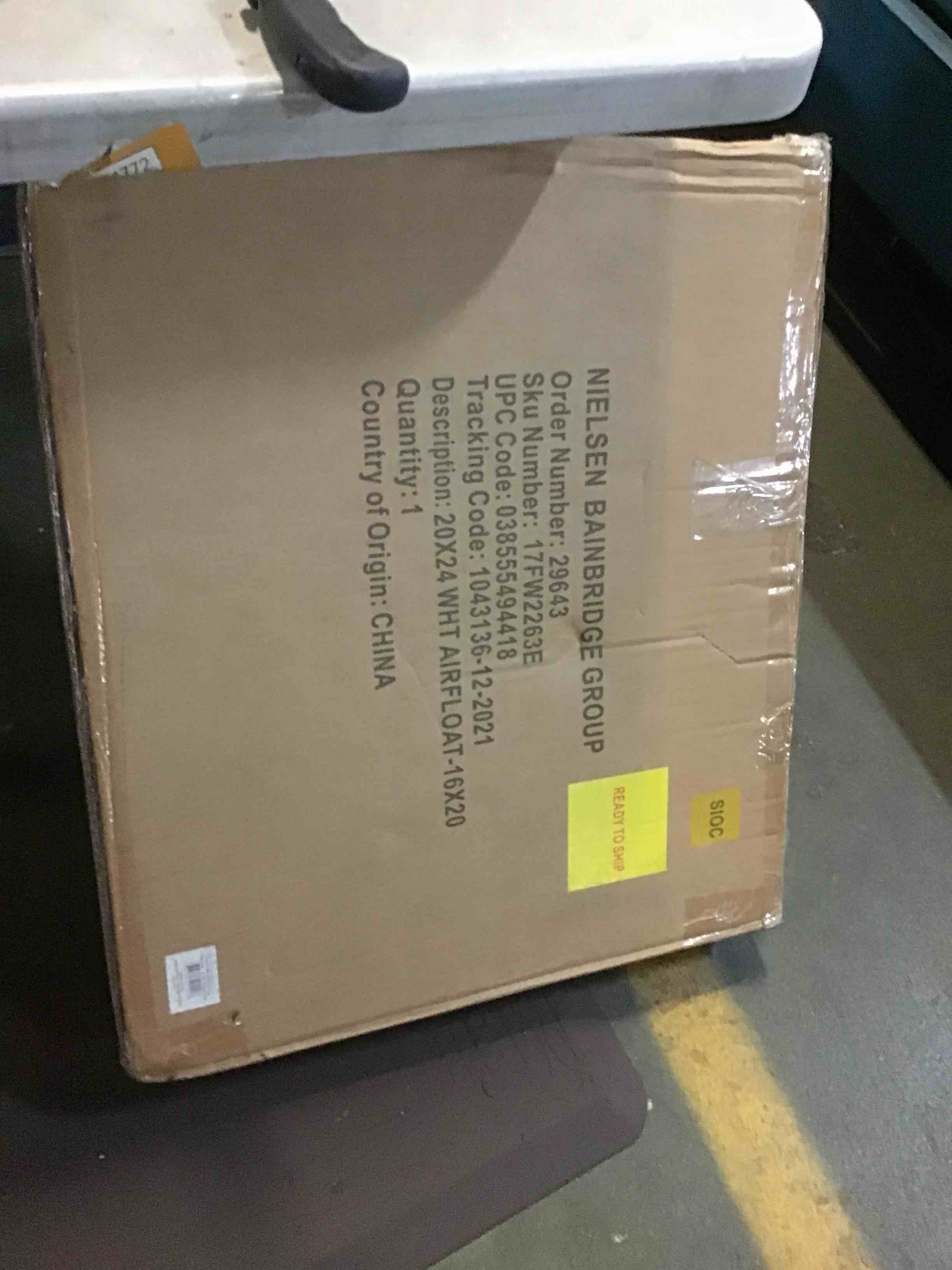 https://s3.amazonaws.com/lotting-images-prod/bidfta/BLU5143514_1695121658266.jpeg