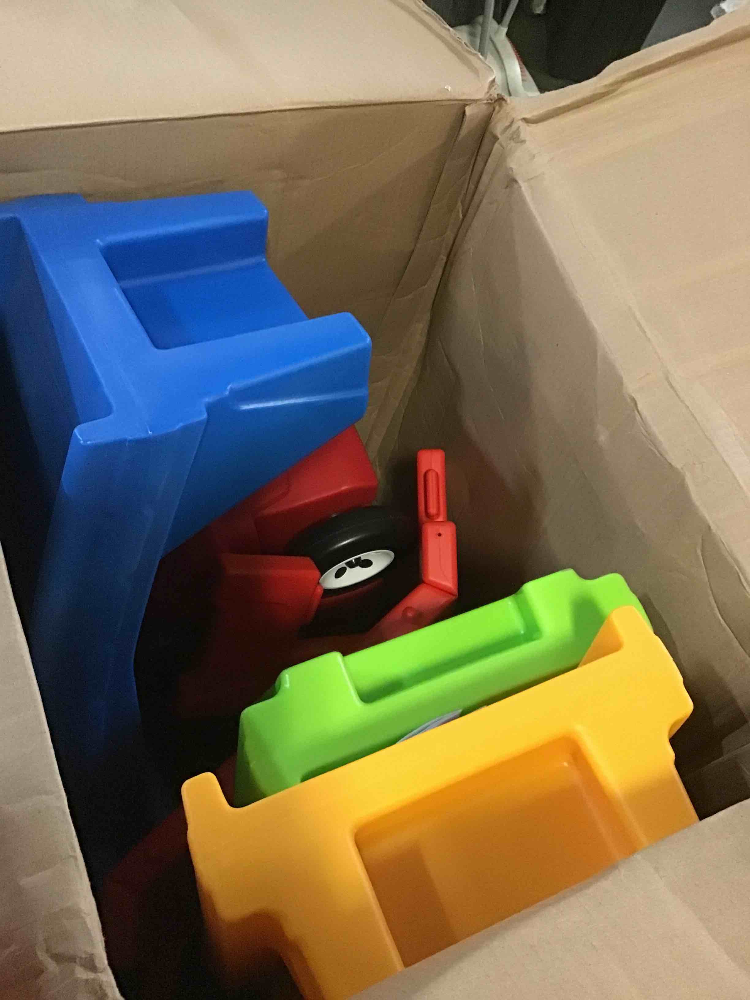 https://s3.amazonaws.com/lotting-images-prod/bidfta/BLU5143626_1695133811657.jpeg
