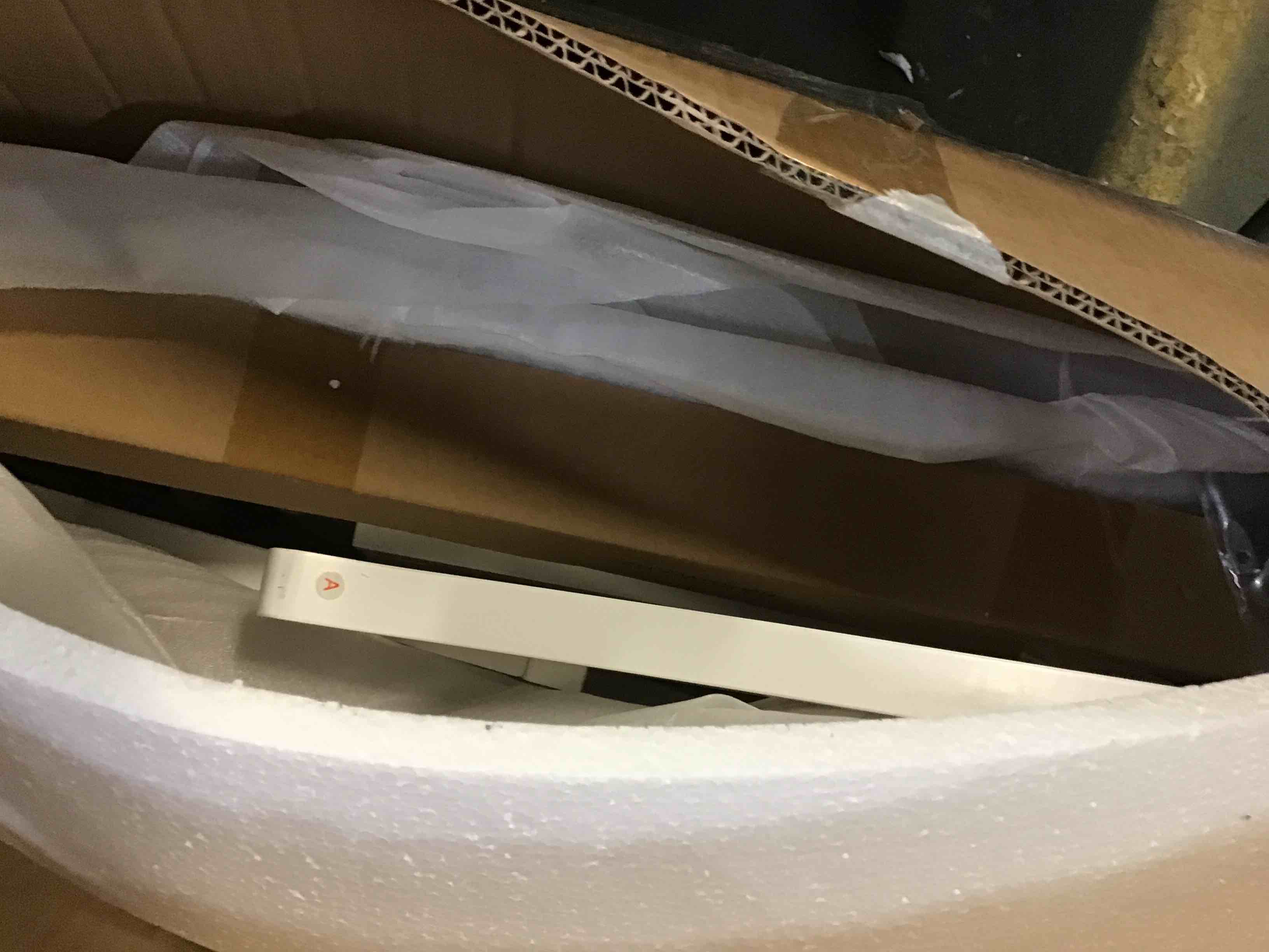 https://s3.amazonaws.com/lotting-images-prod/bidfta/BLU5143640_1695135115453.jpeg