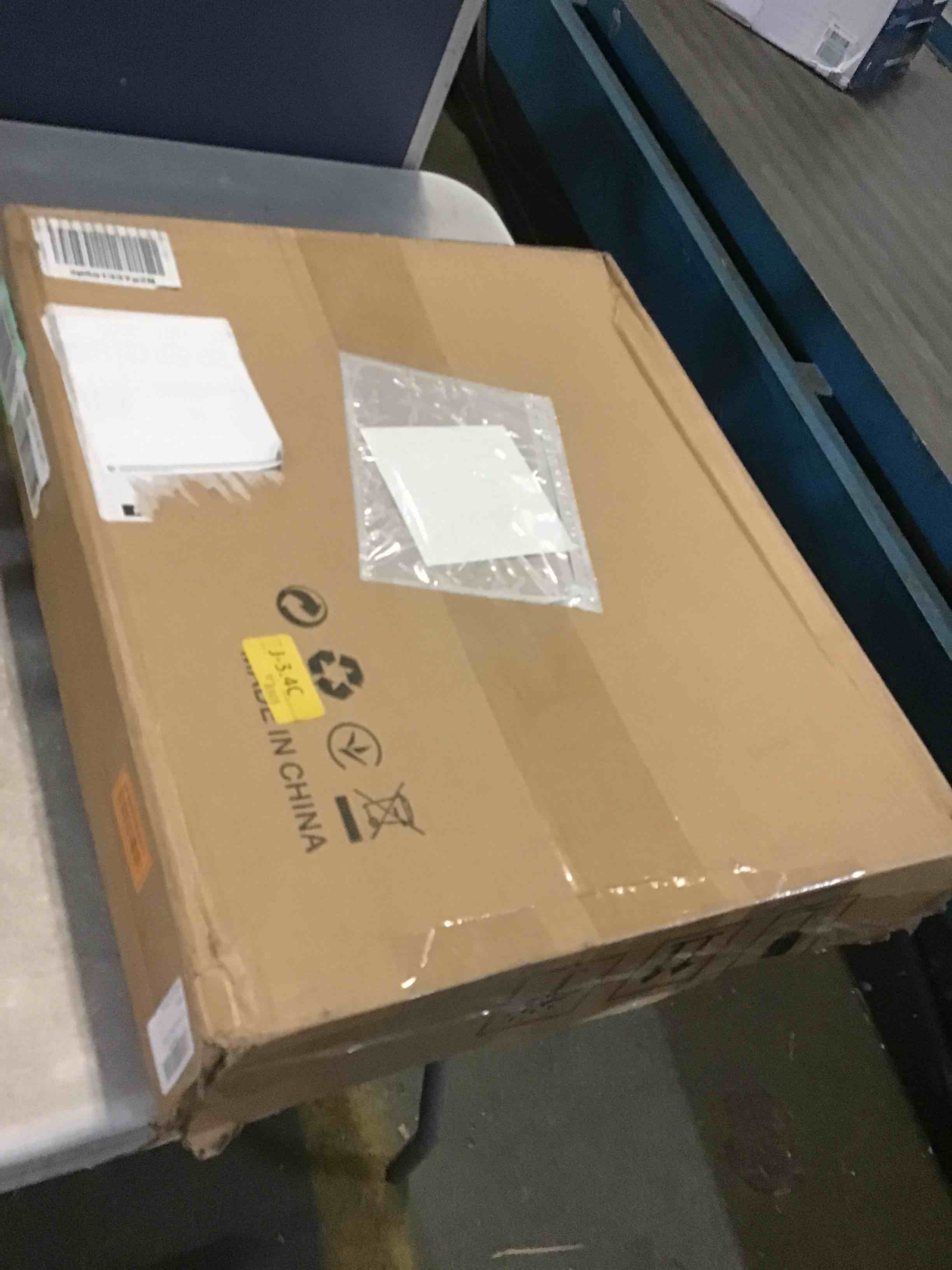 https://s3.amazonaws.com/lotting-images-prod/bidfta/BLU5143667_1695137895095.jpeg