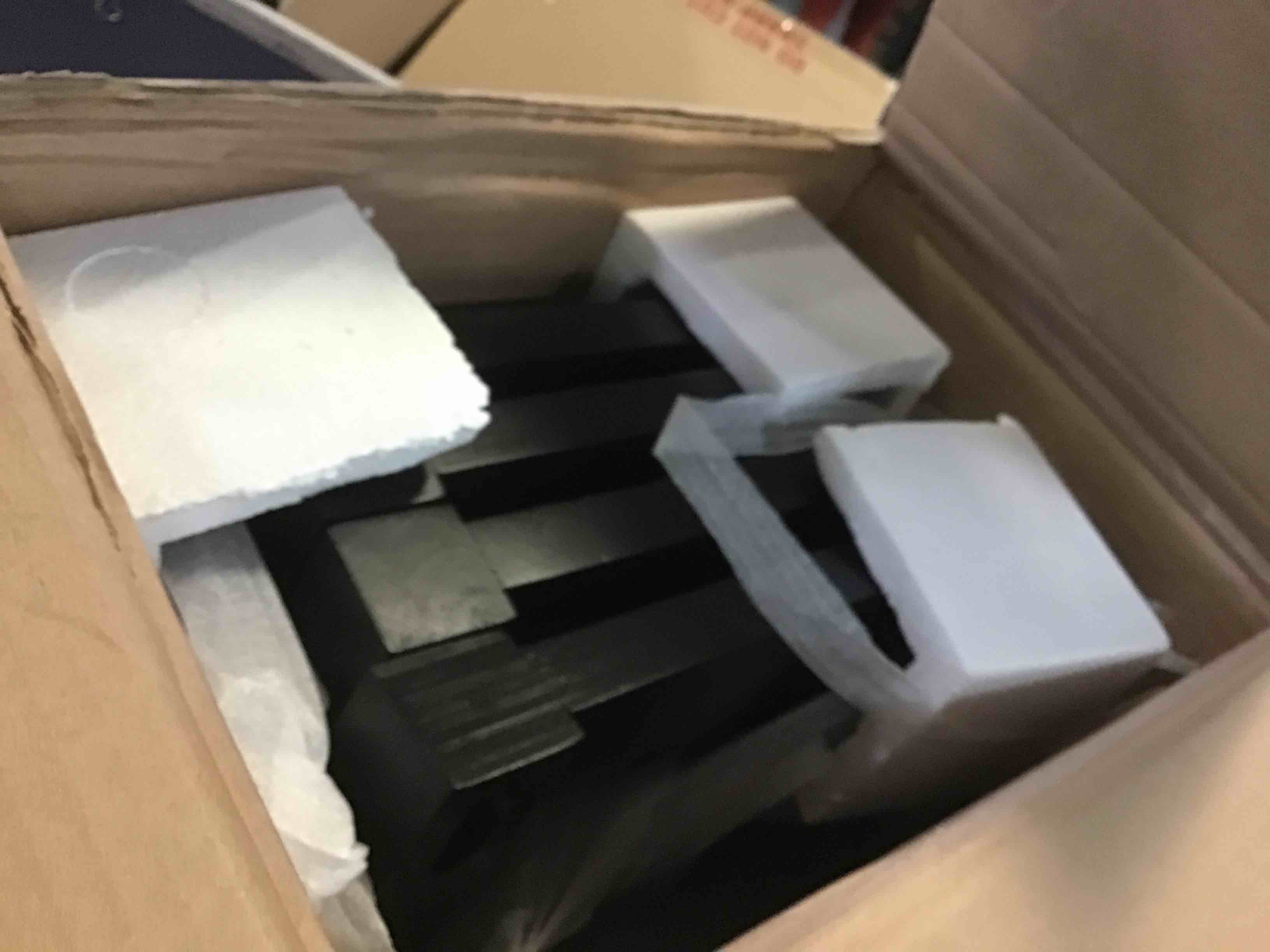 https://s3.amazonaws.com/lotting-images-prod/bidfta/BLU5143675_1695138538803.jpeg