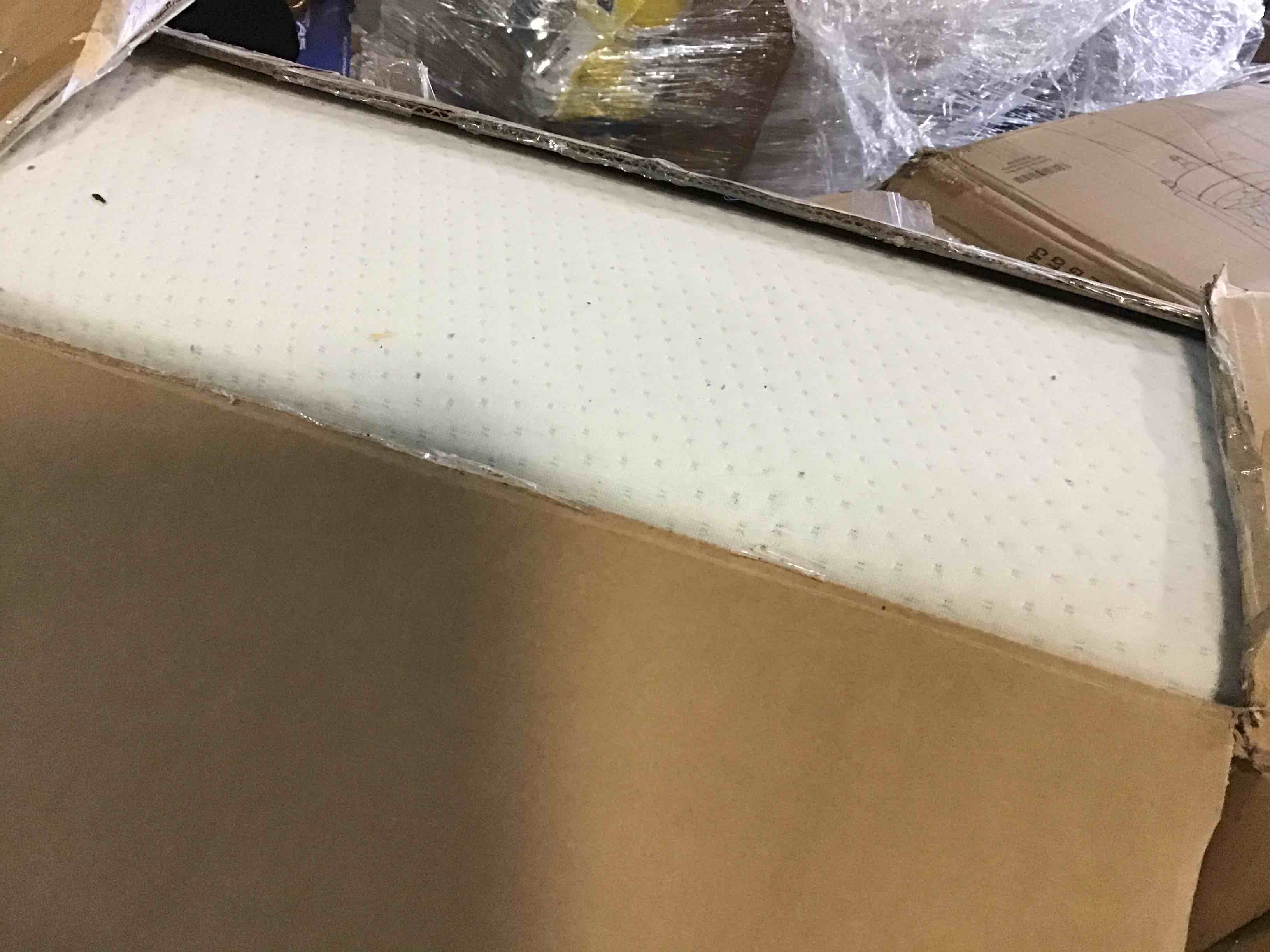 https://s3.amazonaws.com/lotting-images-prod/bidfta/BLU5143729_1695145568253.jpeg