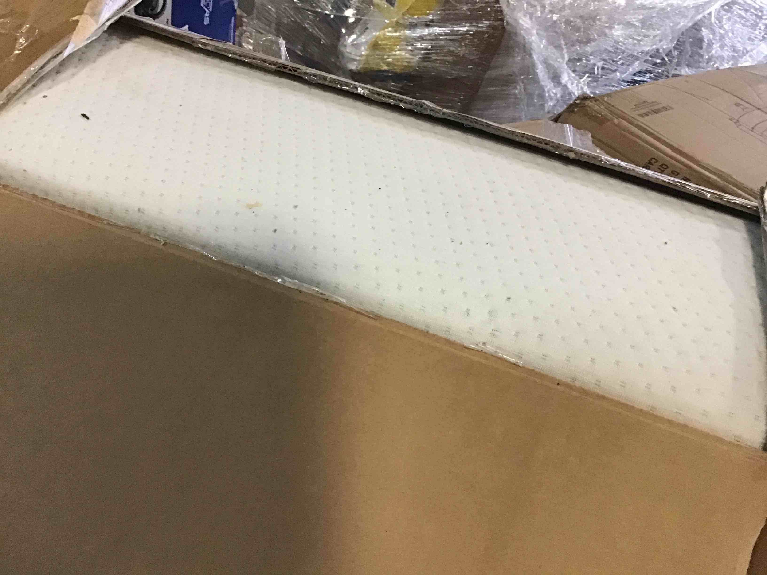 https://s3.amazonaws.com/lotting-images-prod/bidfta/BLU5143729_1695145569359.jpeg