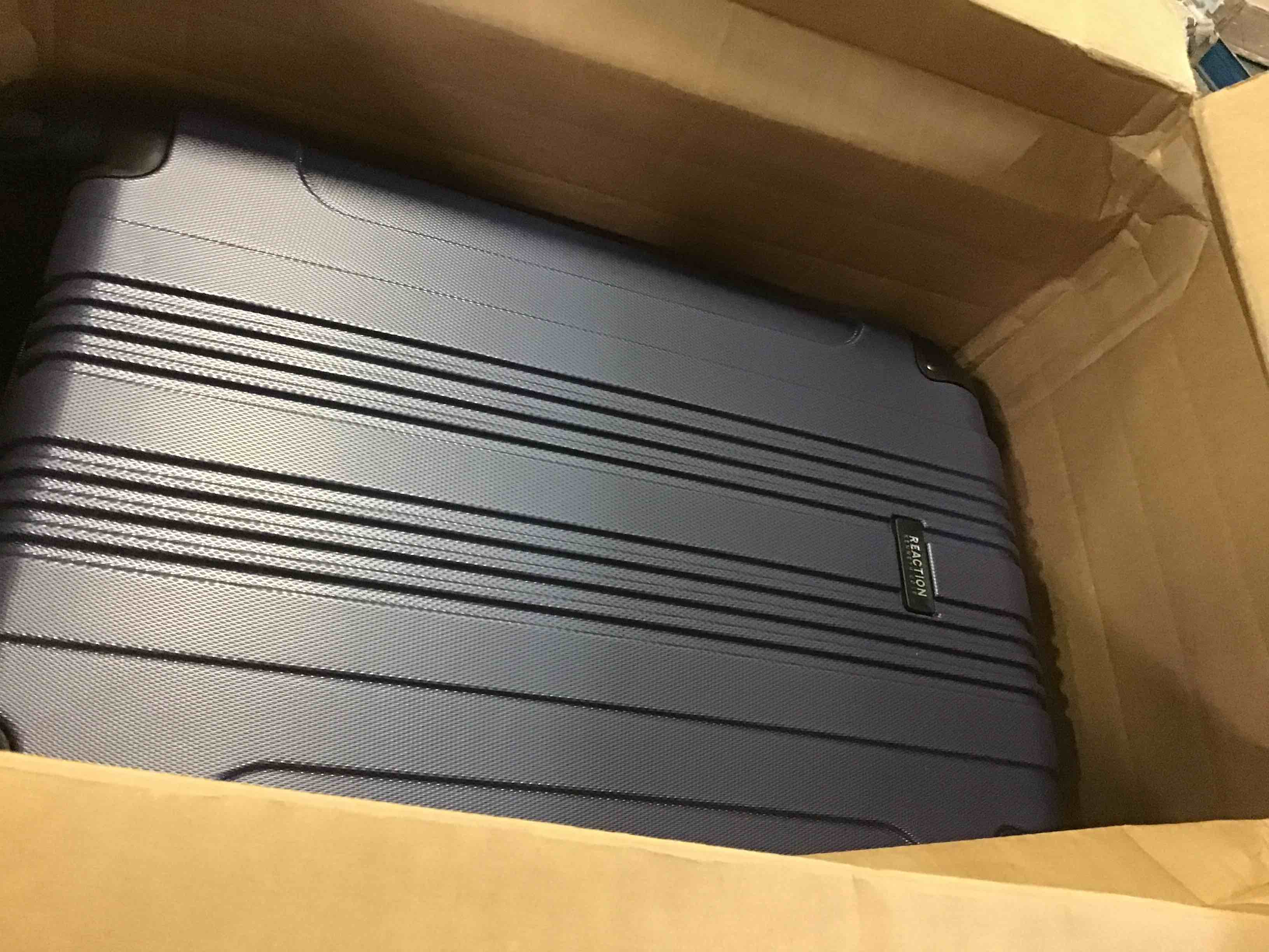 https://s3.amazonaws.com/lotting-images-prod/bidfta/BLU5143747_1695147098784.jpeg