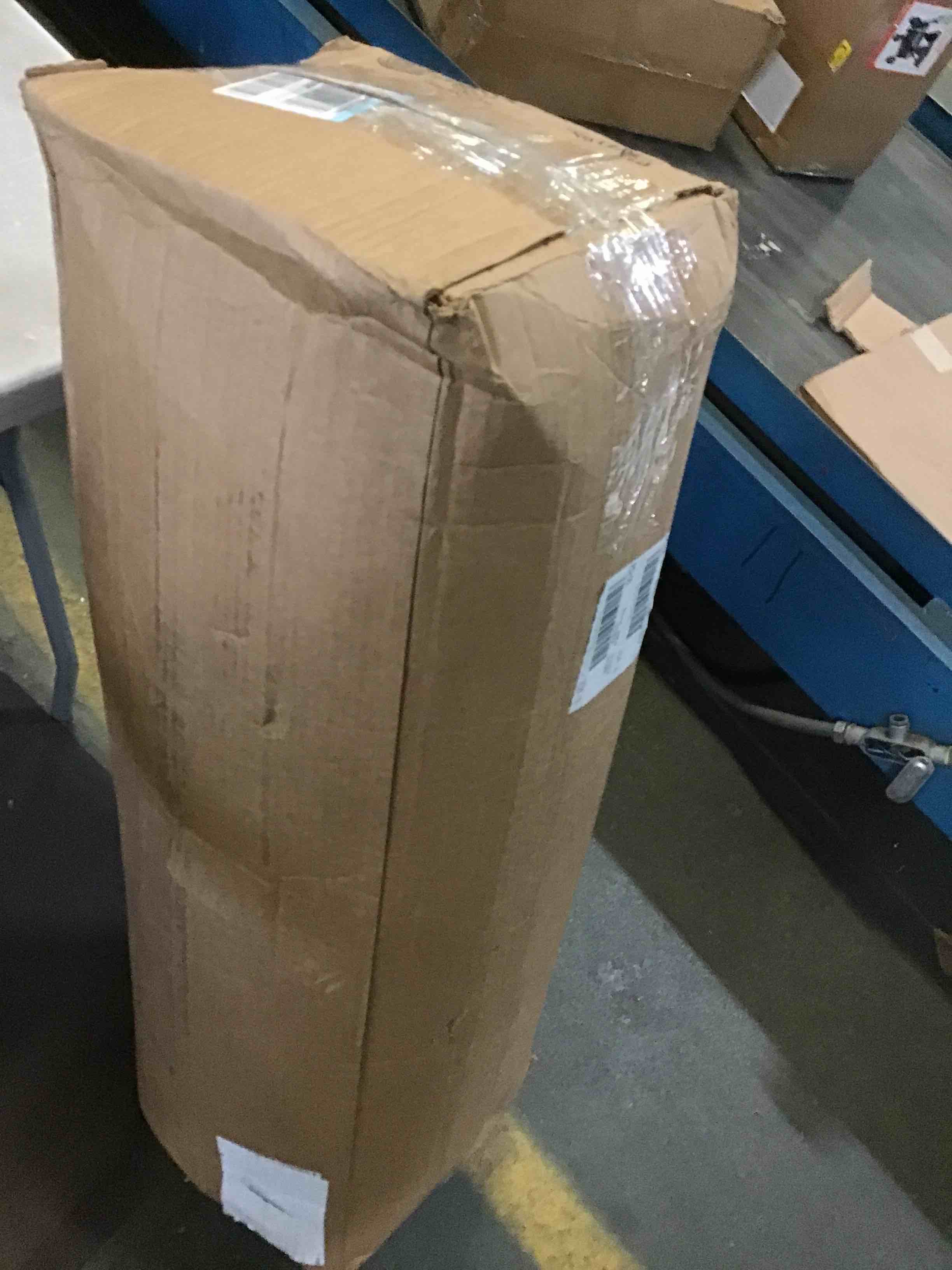 https://s3.amazonaws.com/lotting-images-prod/bidfta/BLU5143806_1695154299118.jpeg