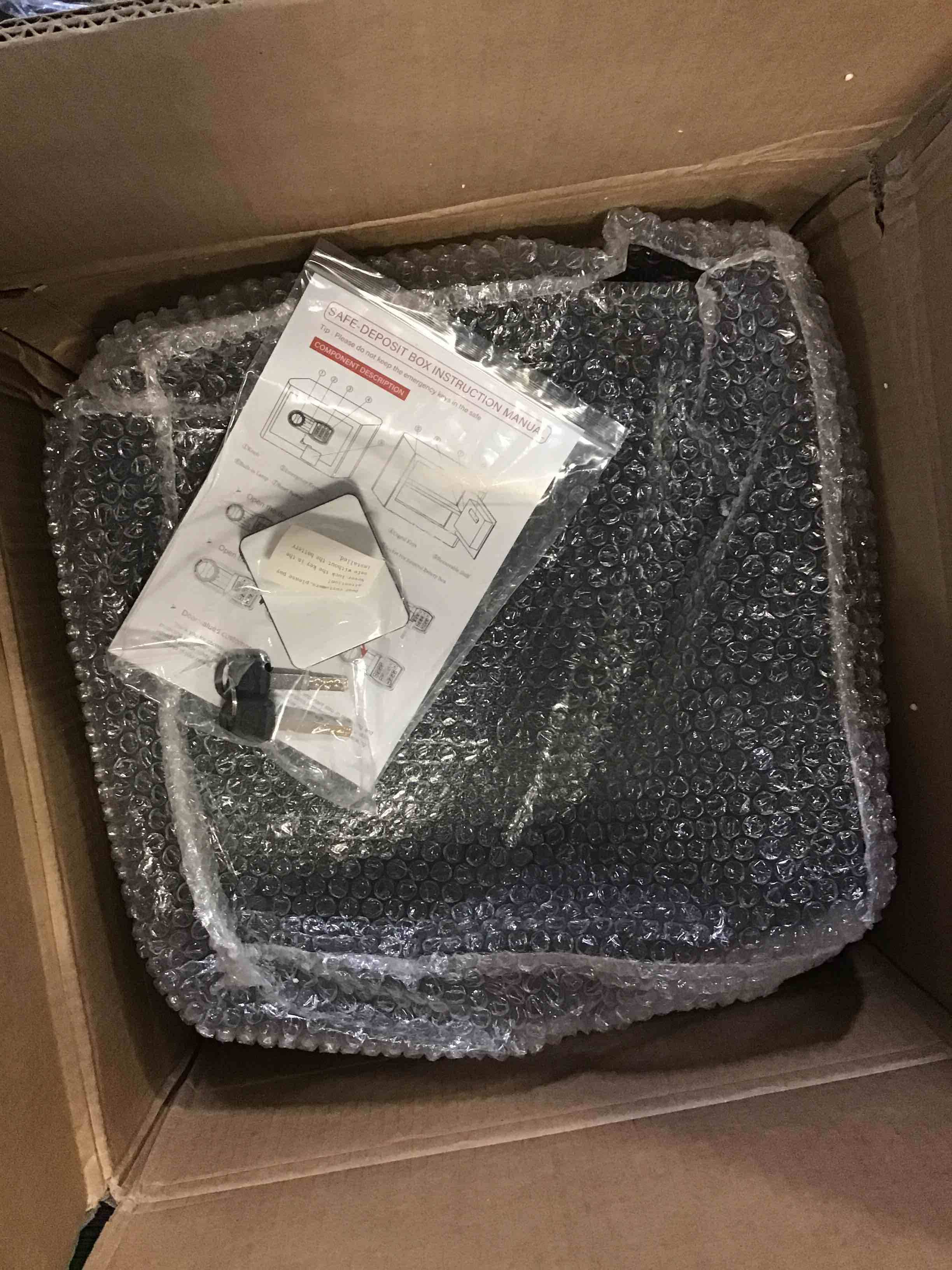 https://s3.amazonaws.com/lotting-images-prod/bidfta/BLU5143906_1695225240052.jpeg