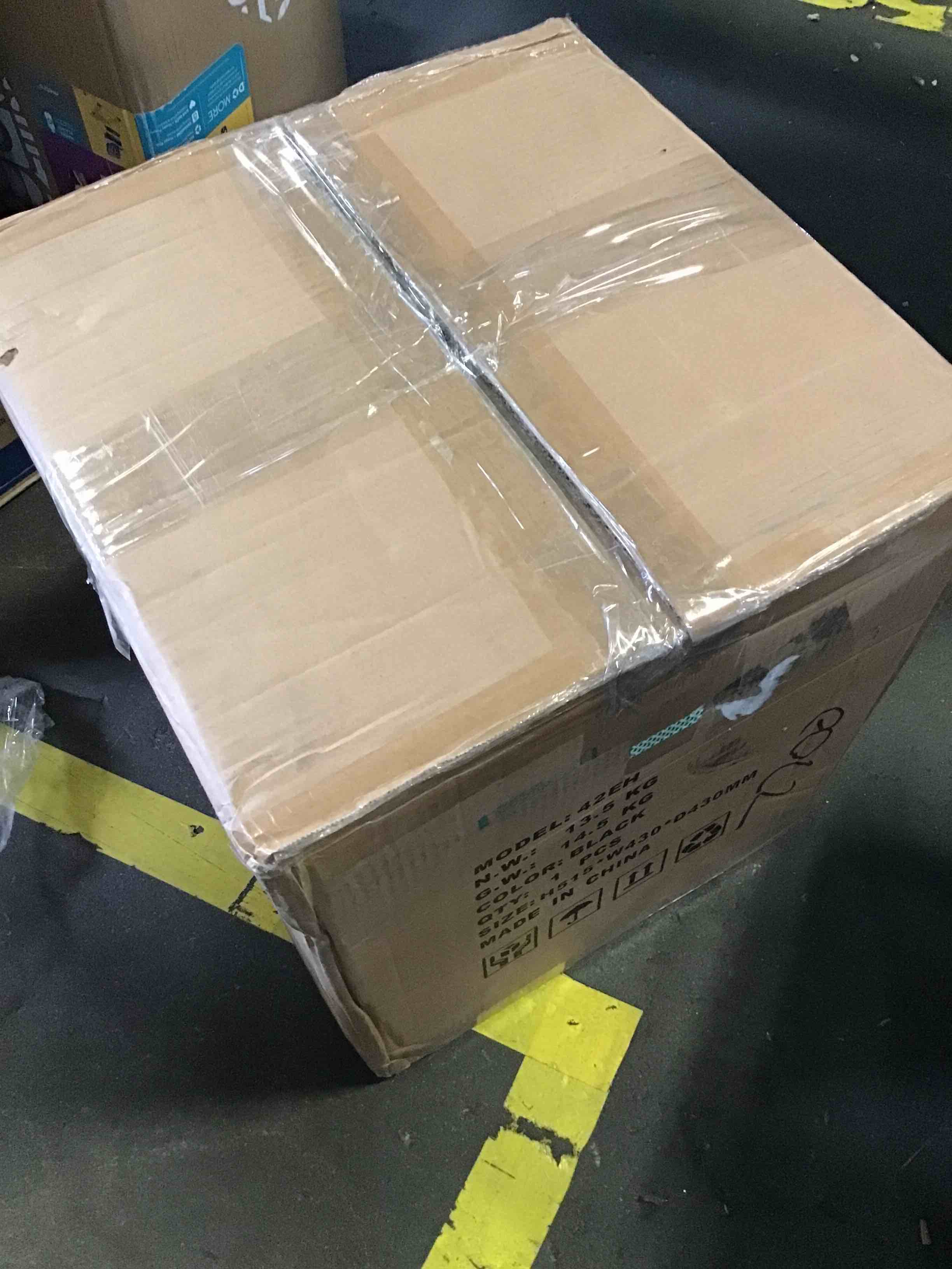https://s3.amazonaws.com/lotting-images-prod/bidfta/BLU5143906_1695225304741.jpeg