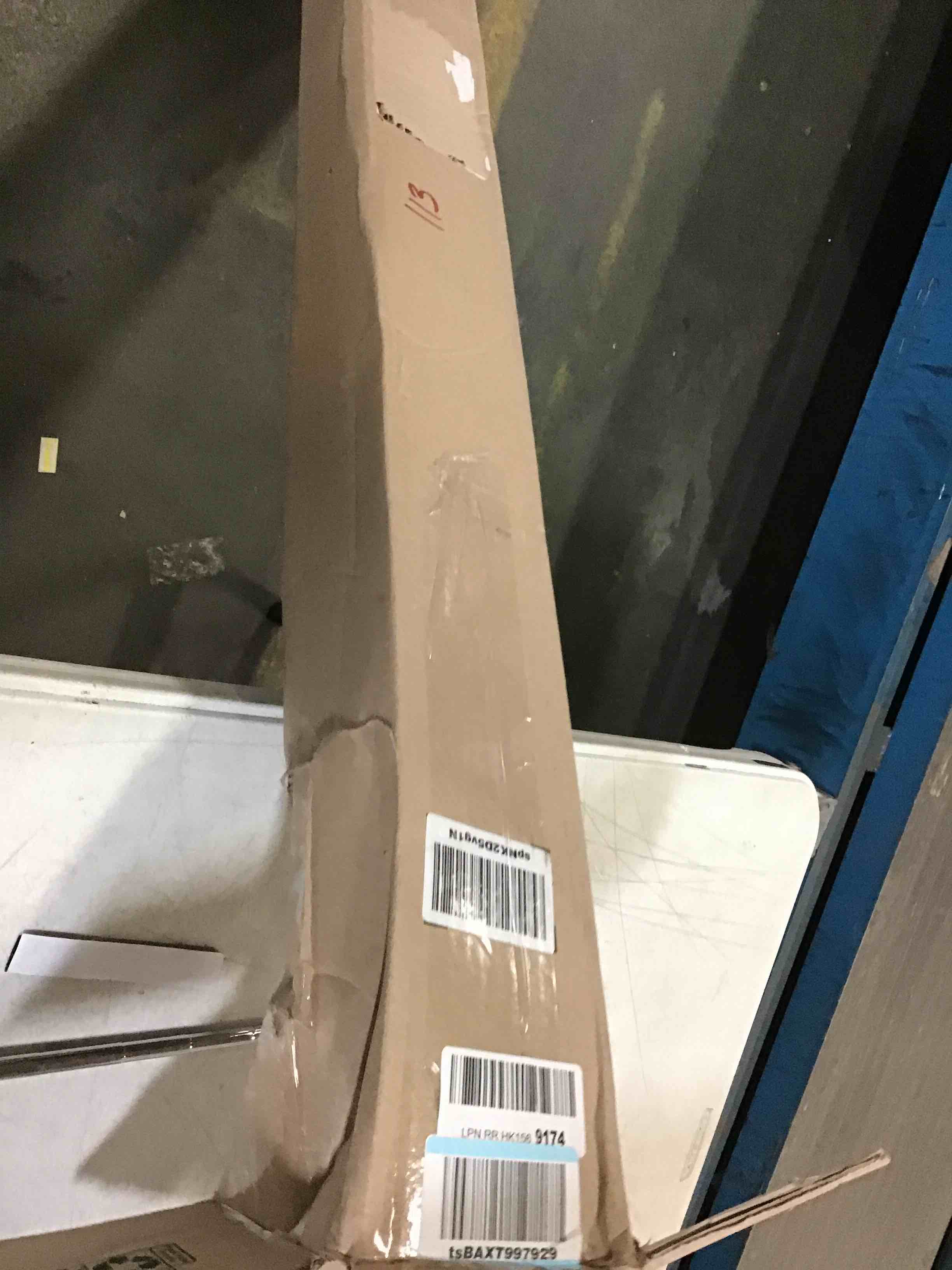 https://s3.amazonaws.com/lotting-images-prod/bidfta/BLU5143948_1700055449269.jpeg