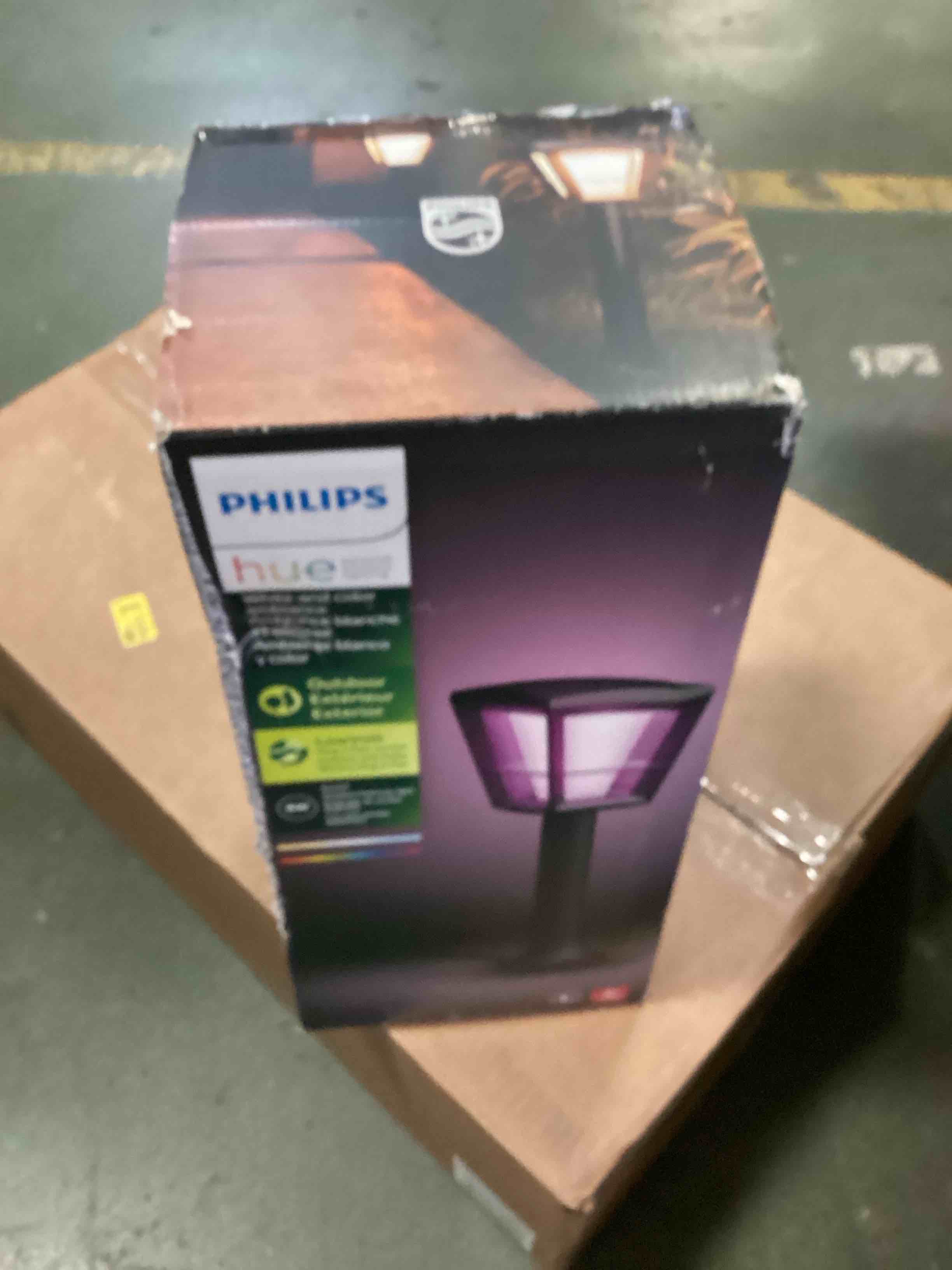 https://s3.amazonaws.com/lotting-images-prod/bidfta/BLU5144294_1700681431519.jpeg