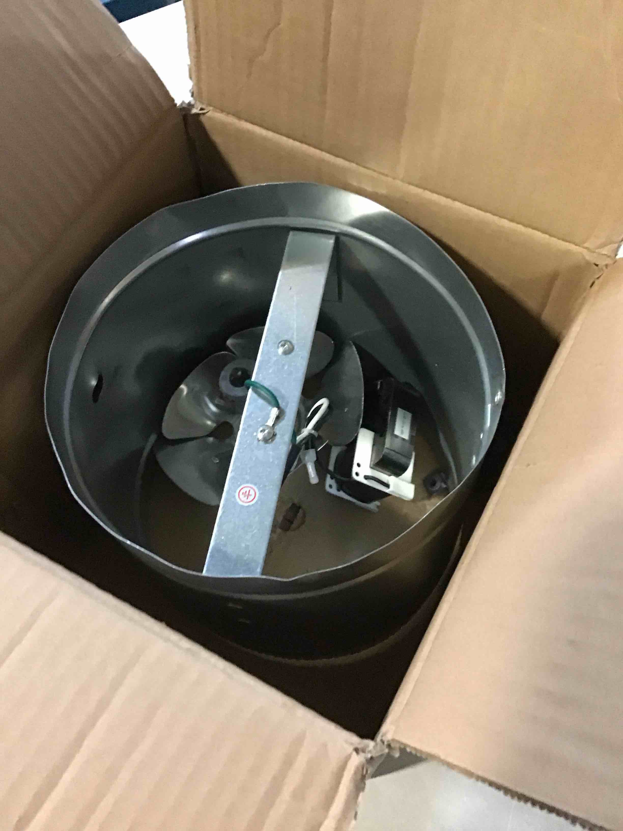 https://s3.amazonaws.com/lotting-images-prod/bidfta/BLU5146350_1700247793871.jpeg