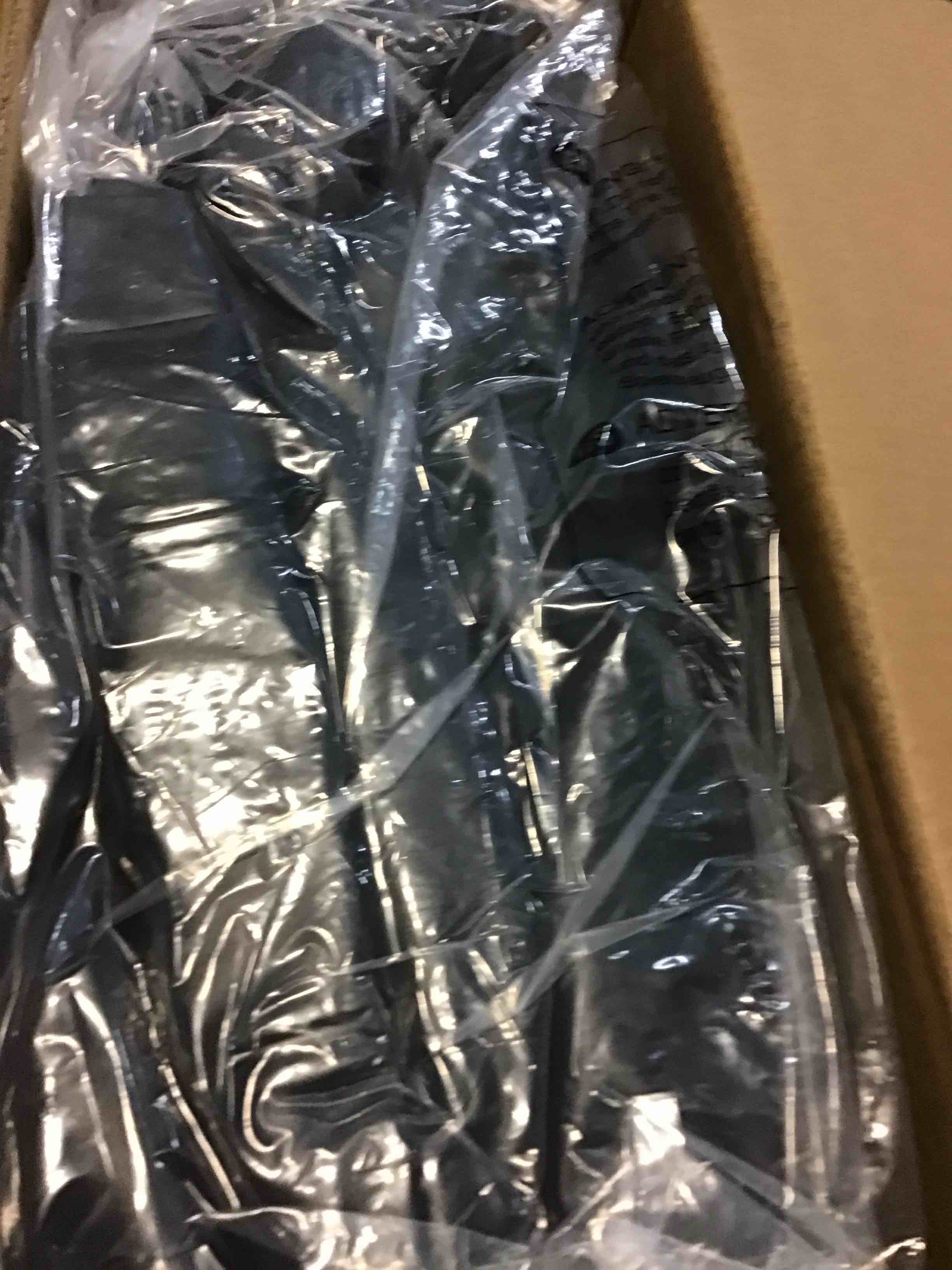 https://s3.amazonaws.com/lotting-images-prod/bidfta/BLU5146788_1700599468927.jpeg