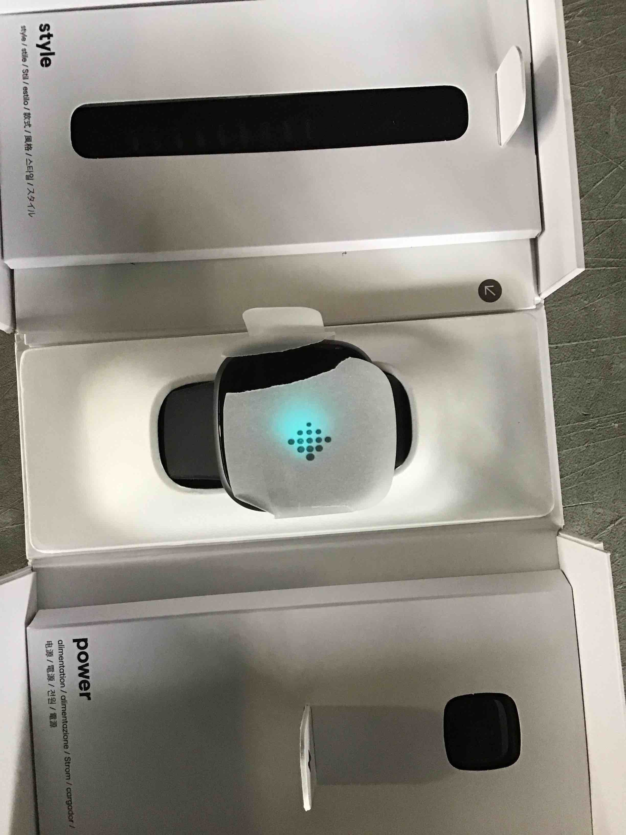 https://s3.amazonaws.com/lotting-images-prod/bidfta/BLU5149331_1701112896017.jpeg