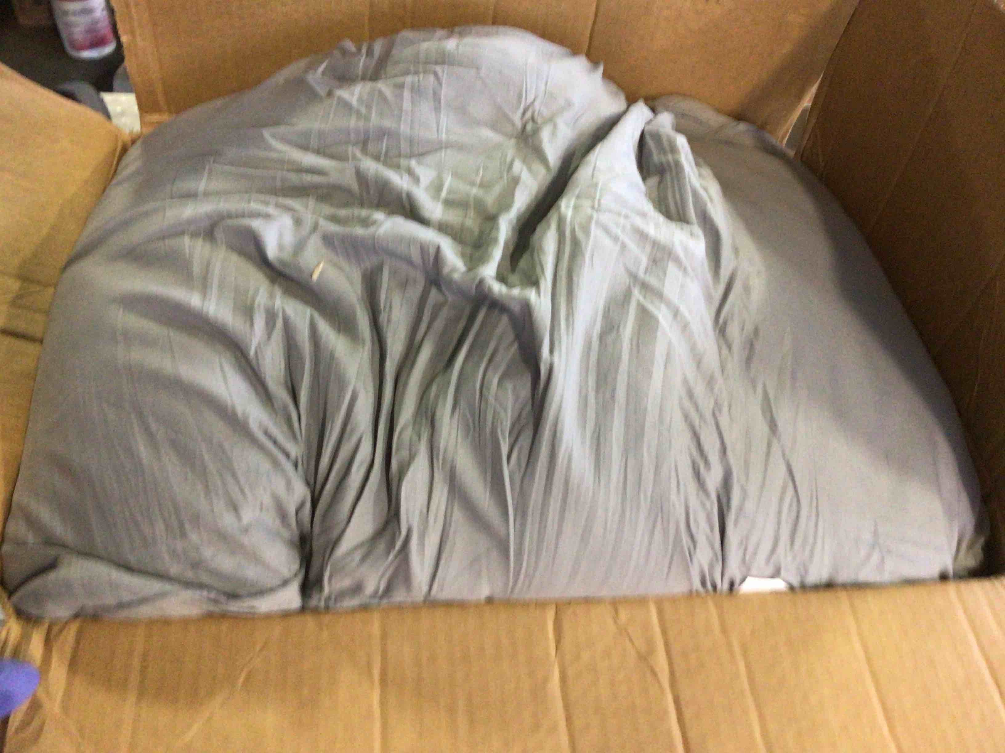 https://s3.amazonaws.com/lotting-images-prod/bidfta/BLU5149738_1701698092301.jpeg