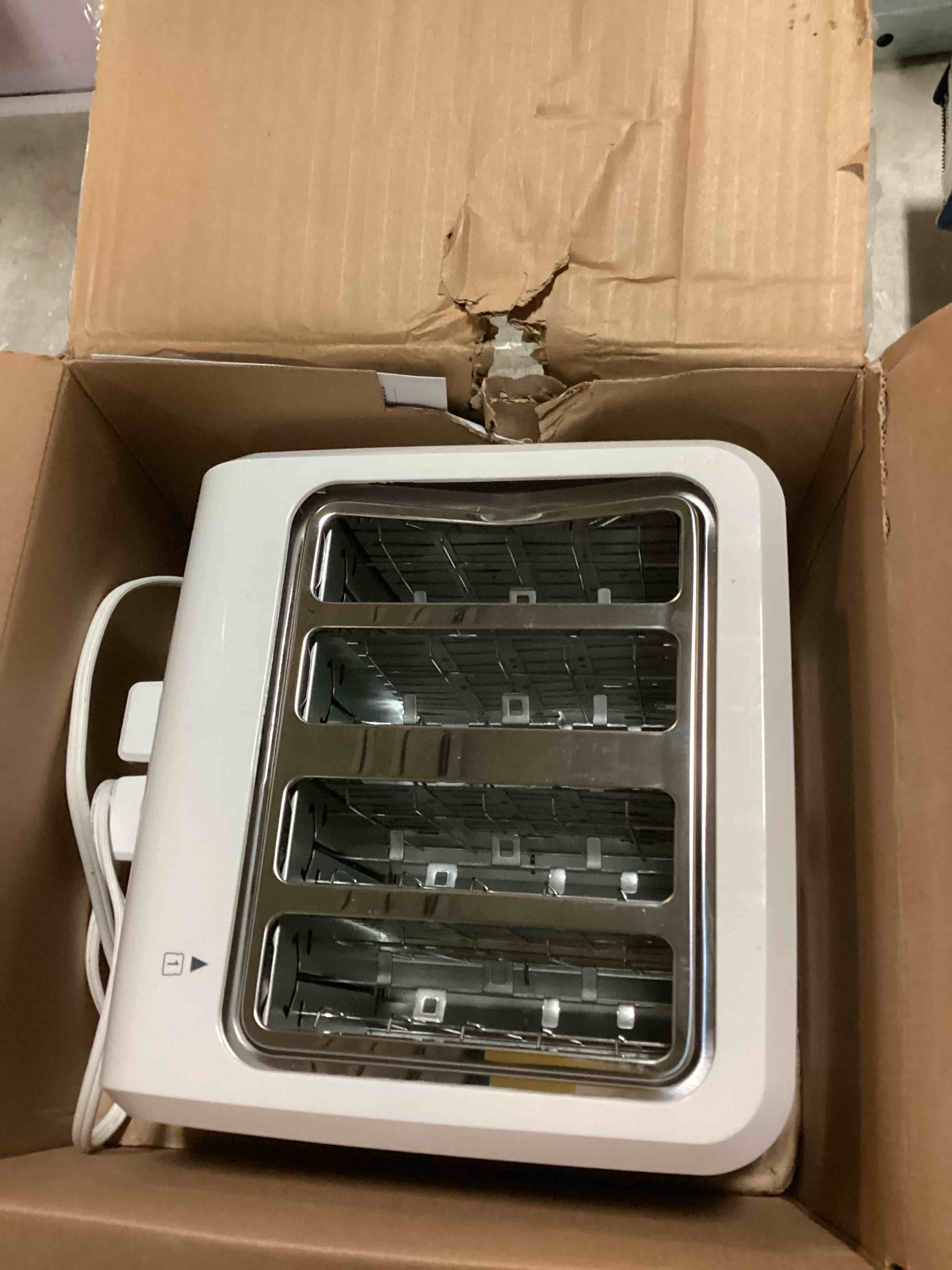 https://s3.amazonaws.com/lotting-images-prod/bidfta/BLU5150598_1700492187535.jpeg