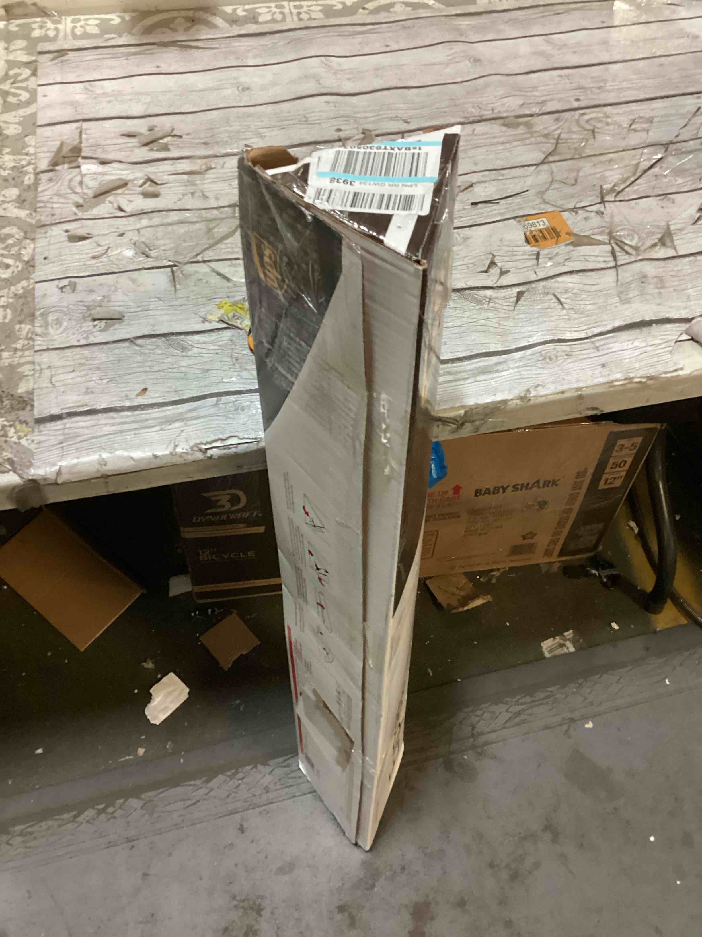 https://s3.amazonaws.com/lotting-images-prod/bidfta/BLU5150744_1700586251385.jpeg