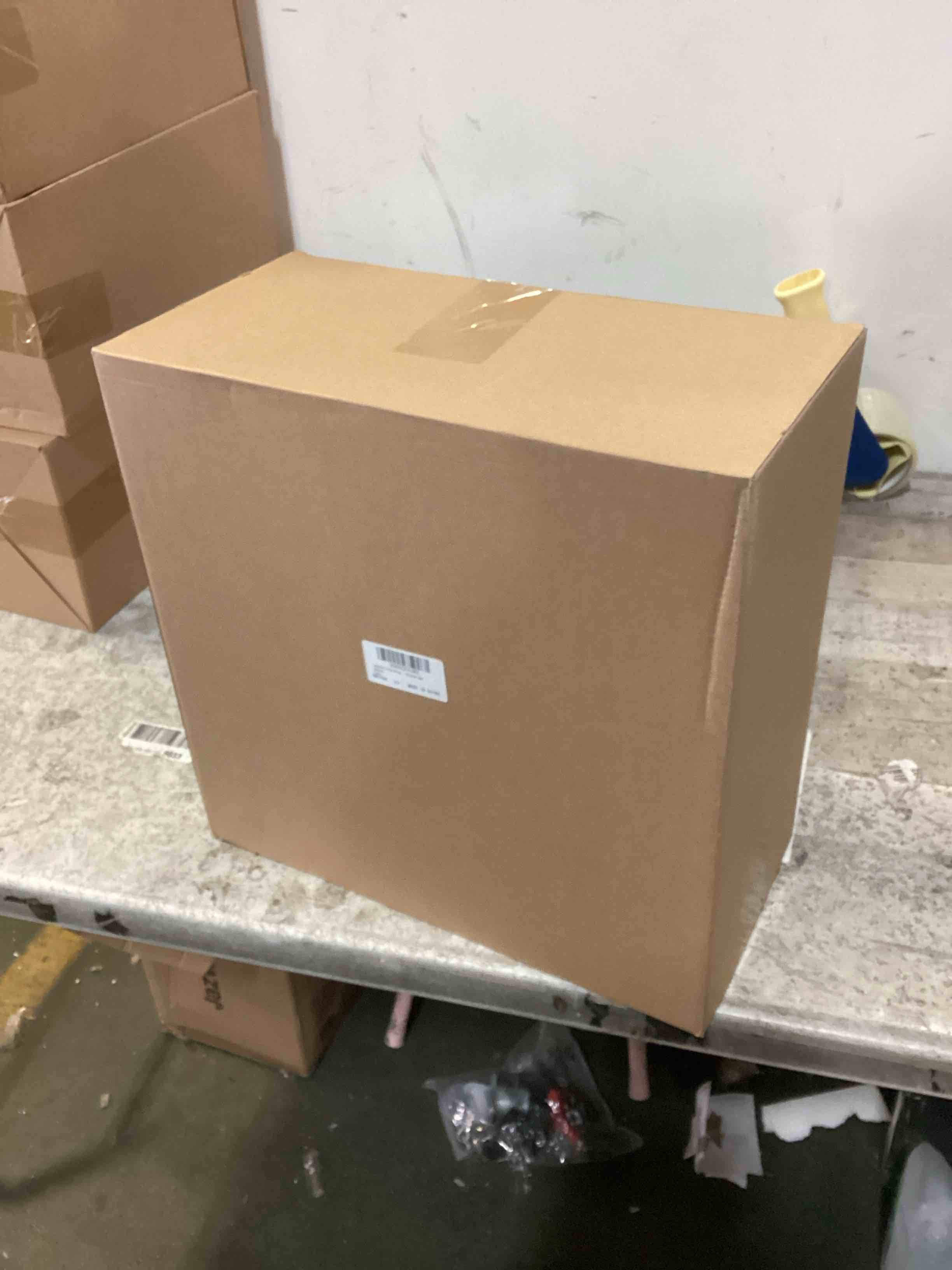 https://s3.amazonaws.com/lotting-images-prod/bidfta/BLU5150960_1700681947098.jpeg