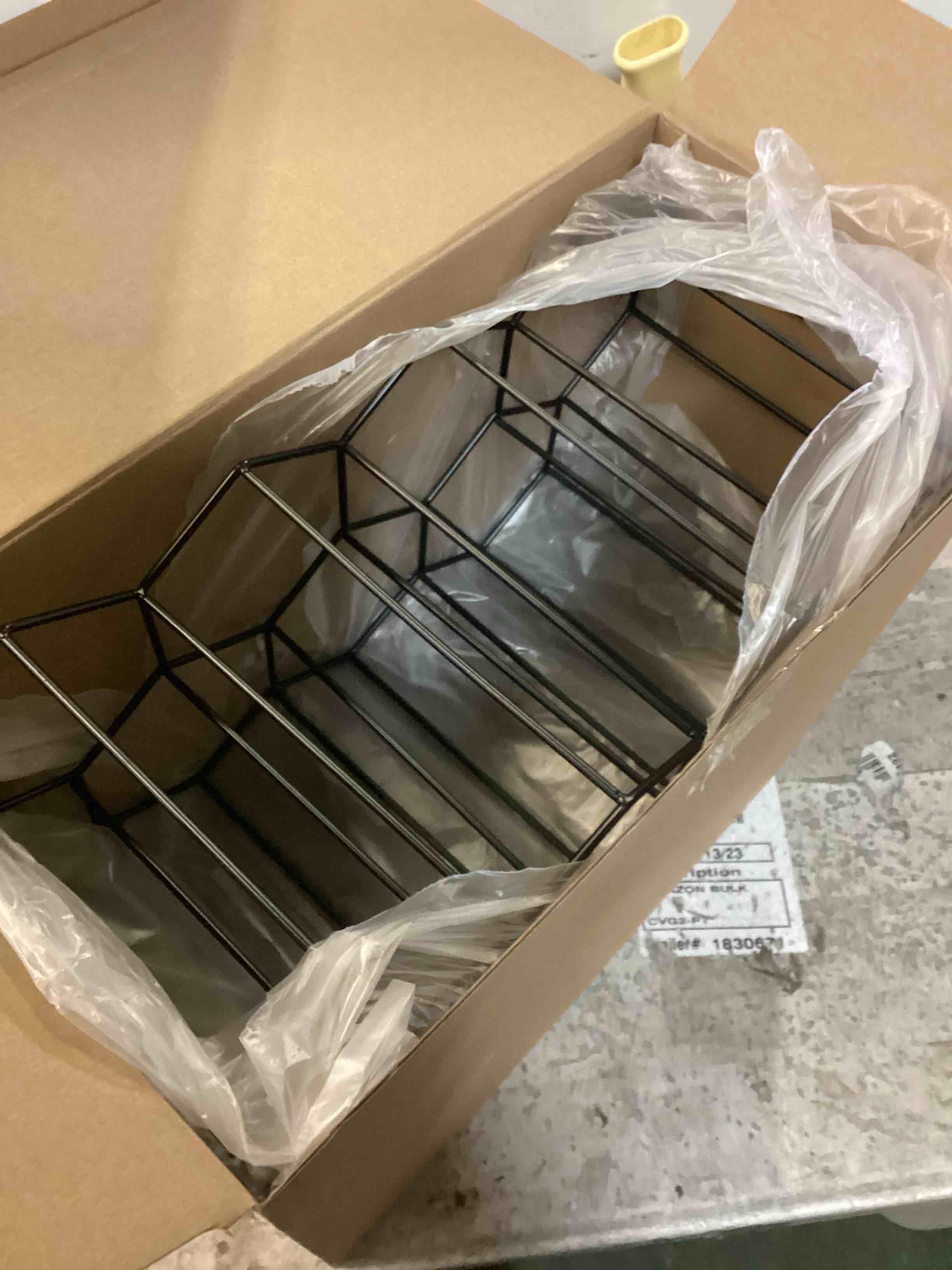 https://s3.amazonaws.com/lotting-images-prod/bidfta/BLU5150960_1700681964297.jpeg