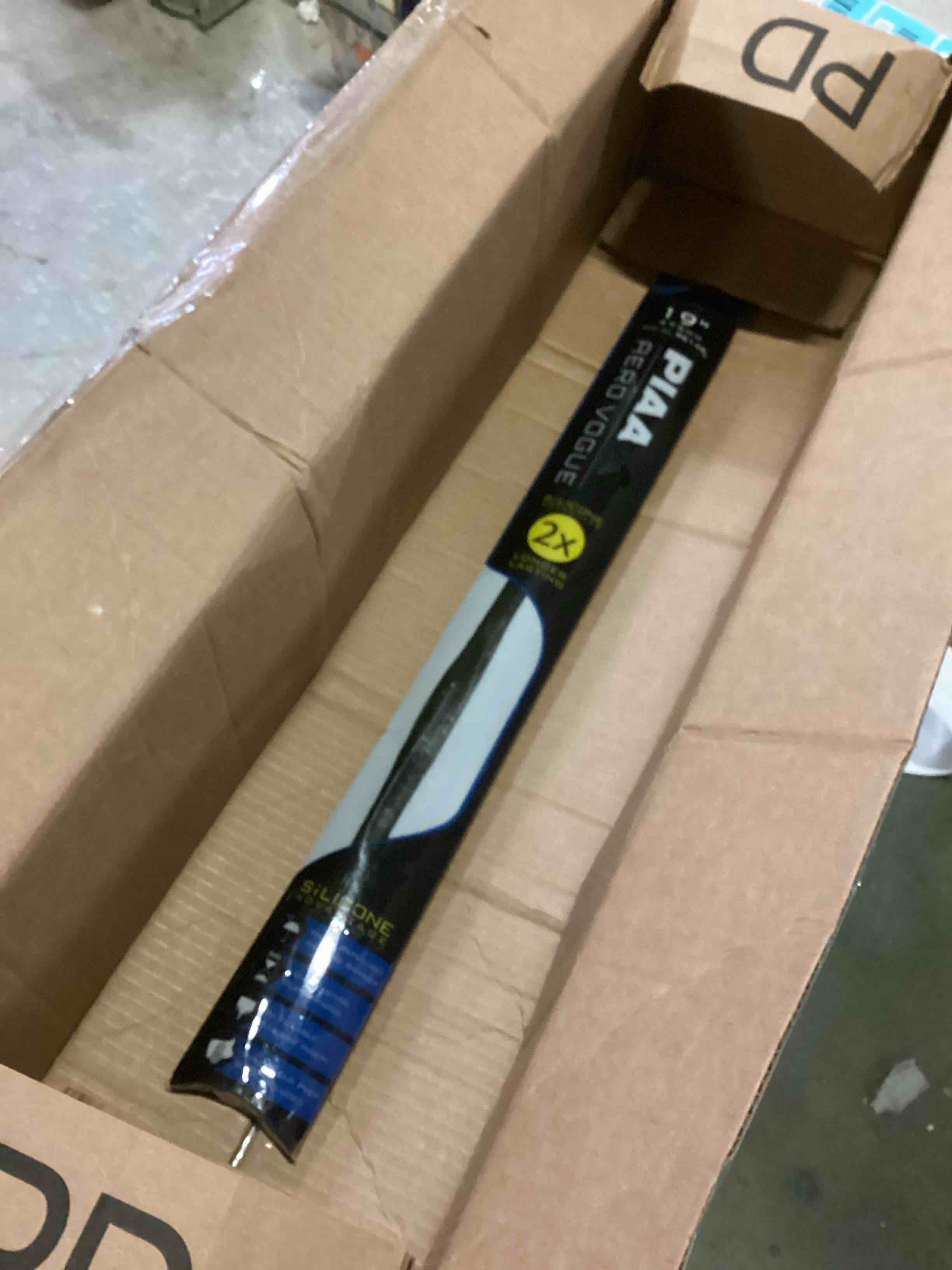 https://s3.amazonaws.com/lotting-images-prod/bidfta/BLU5151286_1701101561491.jpeg