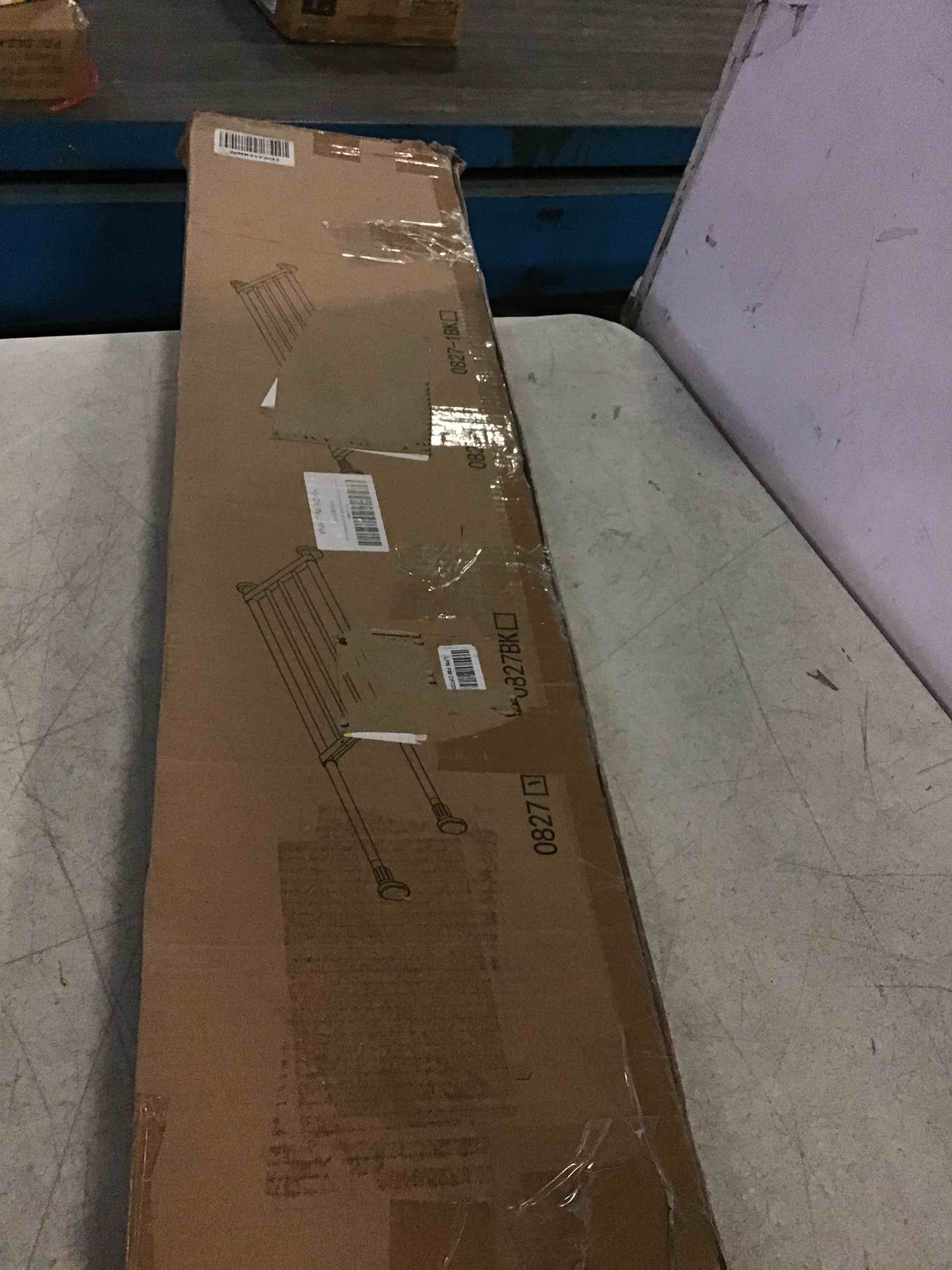 https://s3.amazonaws.com/lotting-images-prod/bidfta/BLU5151892_1700249224634.jpeg