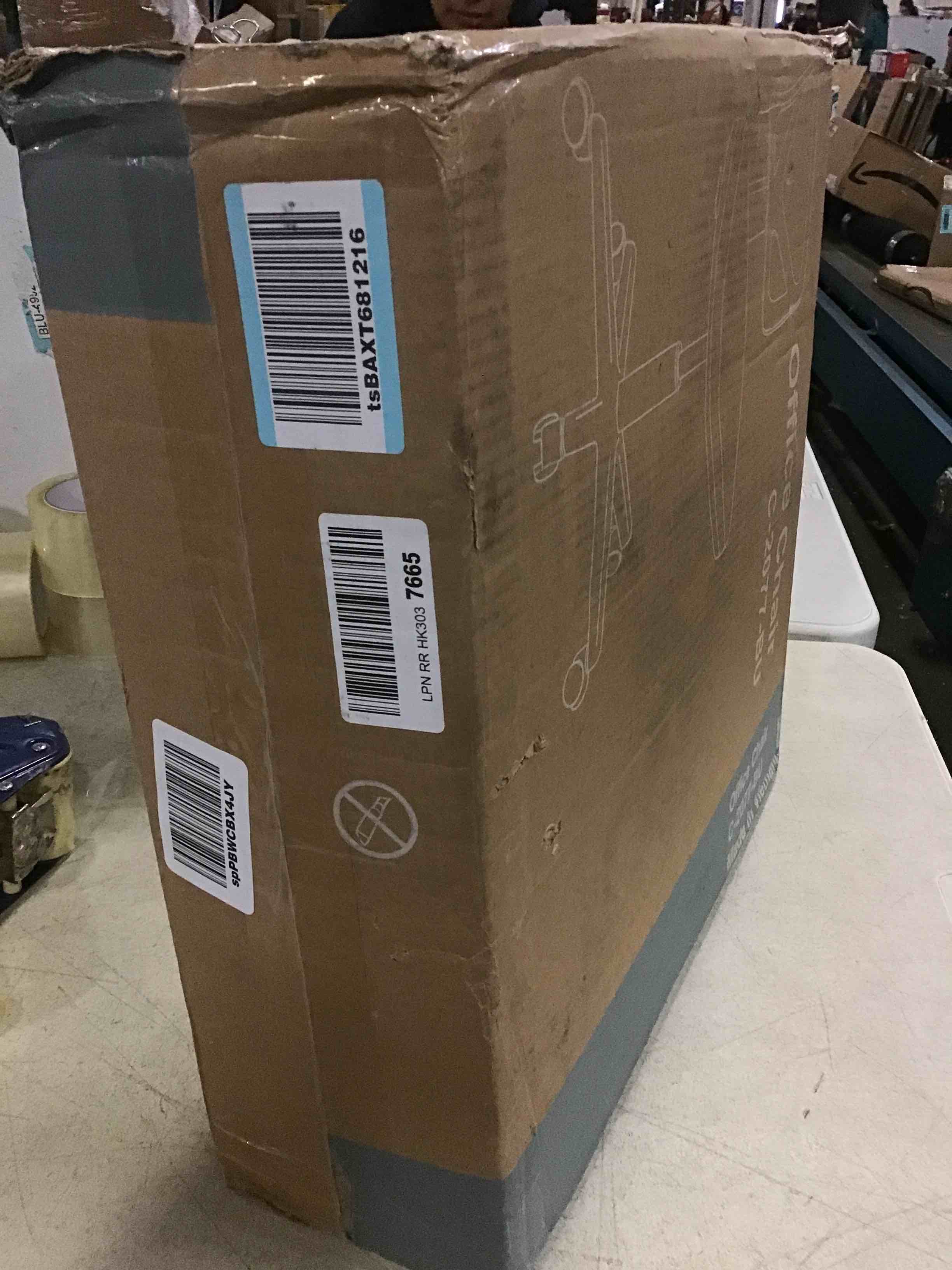 https://s3.amazonaws.com/lotting-images-prod/bidfta/BLU5152327_1700582393091.jpeg