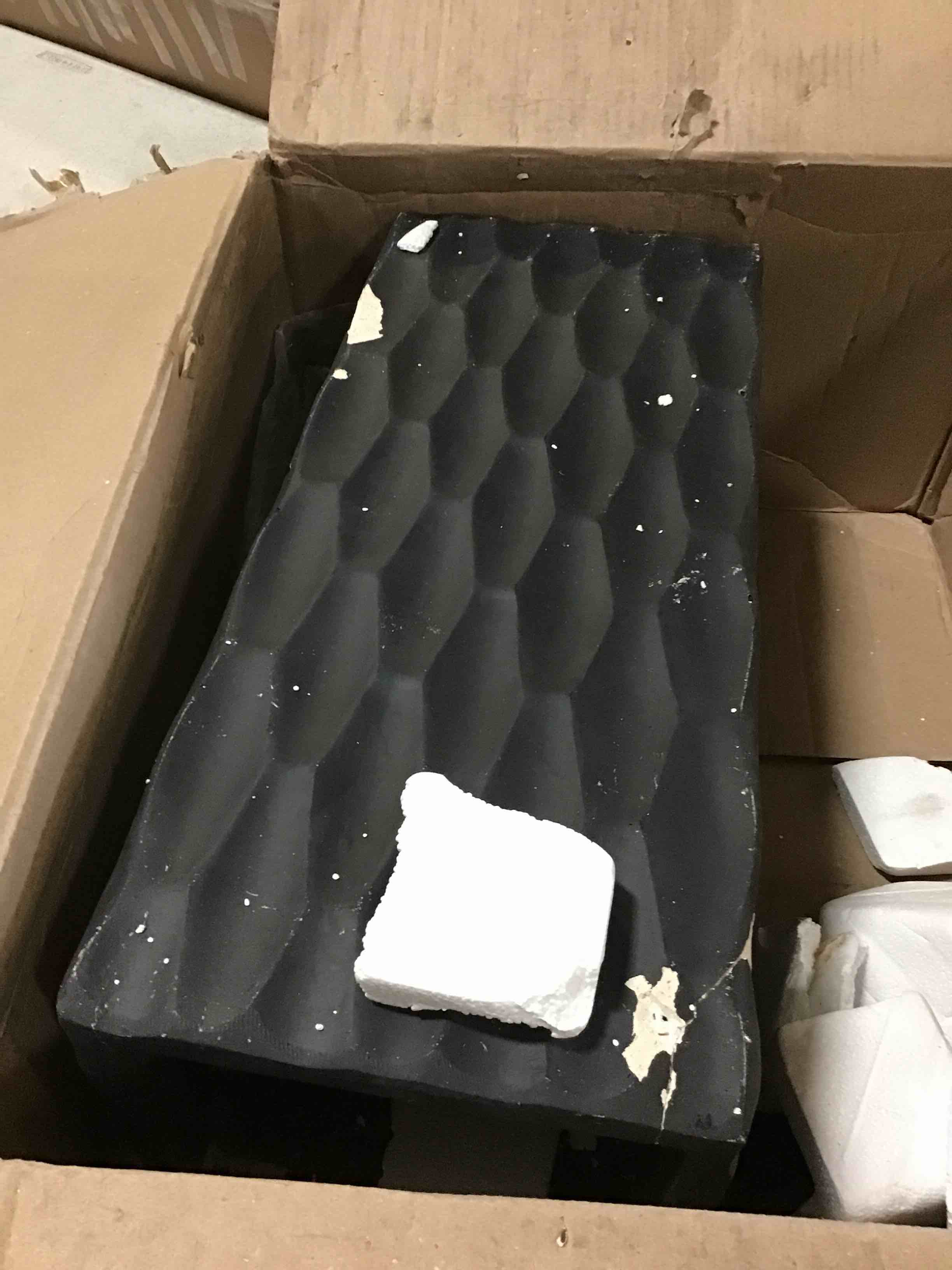 https://s3.amazonaws.com/lotting-images-prod/bidfta/BLU5153014_1699632160211.jpeg
