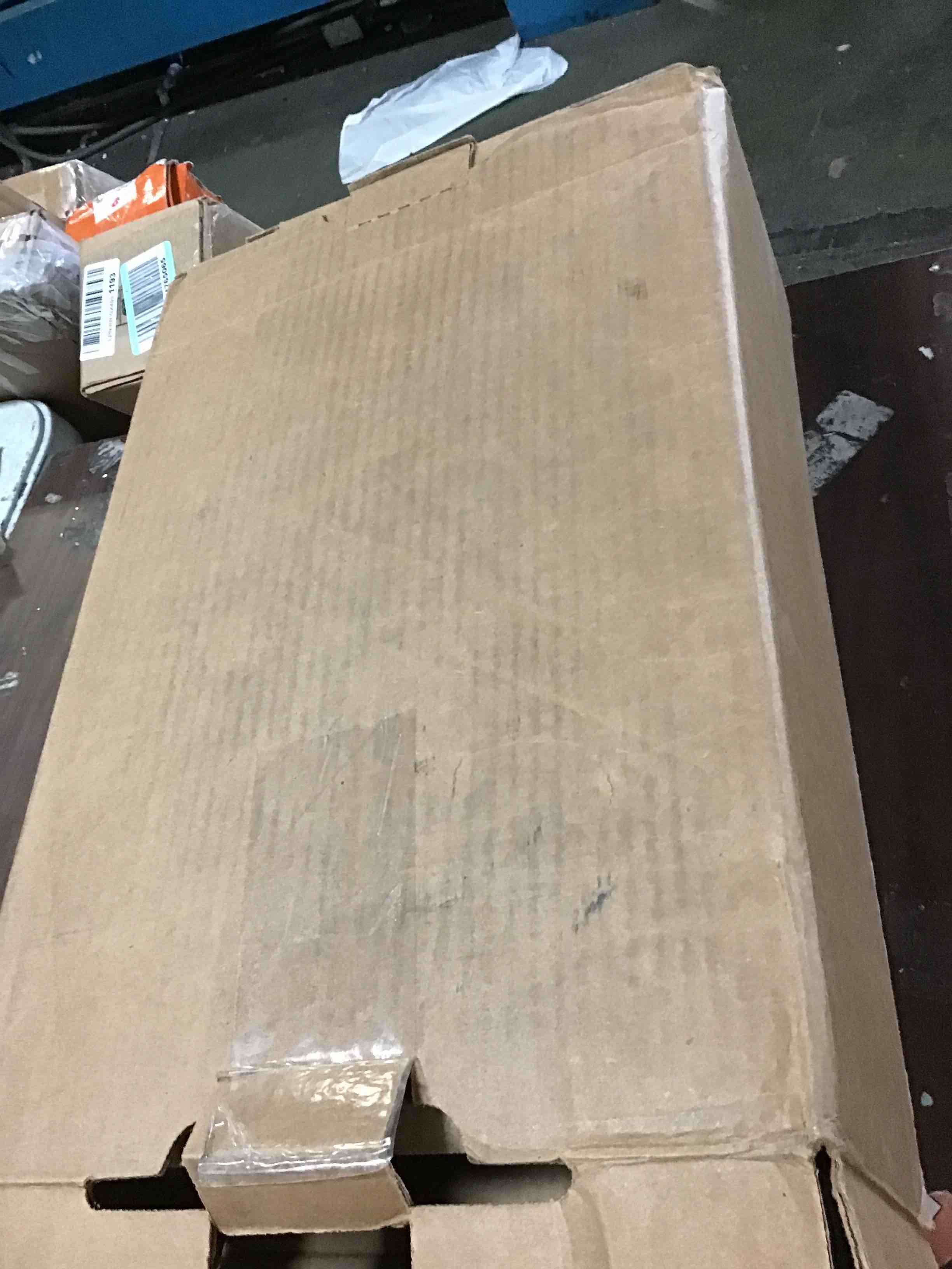 https://s3.amazonaws.com/lotting-images-prod/bidfta/BLU5153021_1699632851991.jpeg