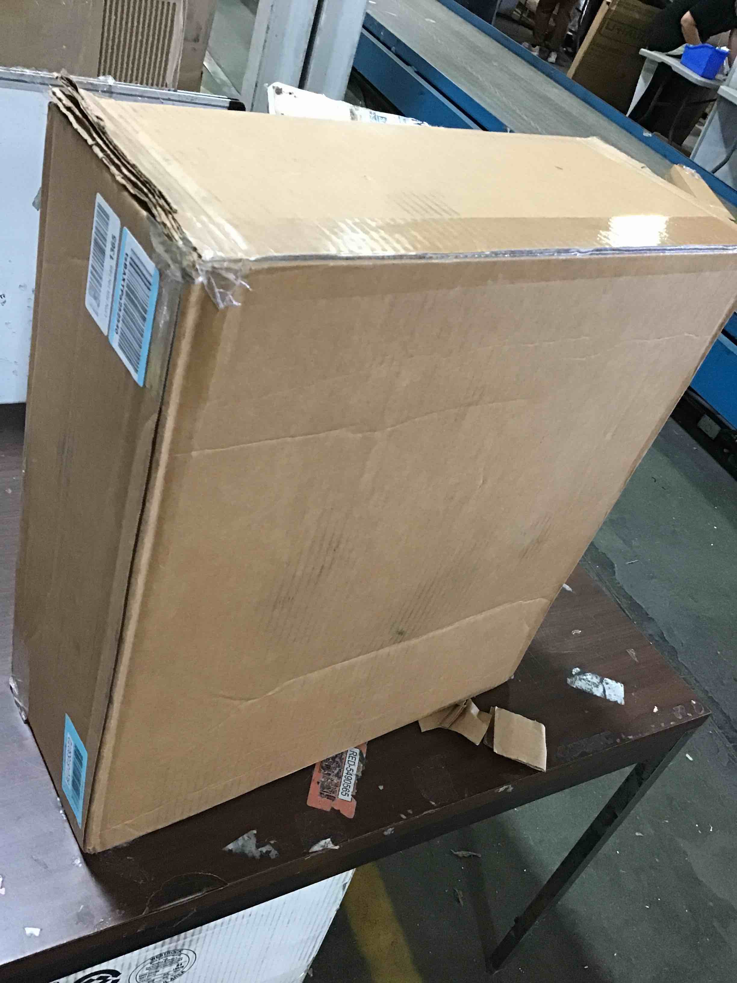 https://s3.amazonaws.com/lotting-images-prod/bidfta/BLU5153072_1699637840315.jpeg