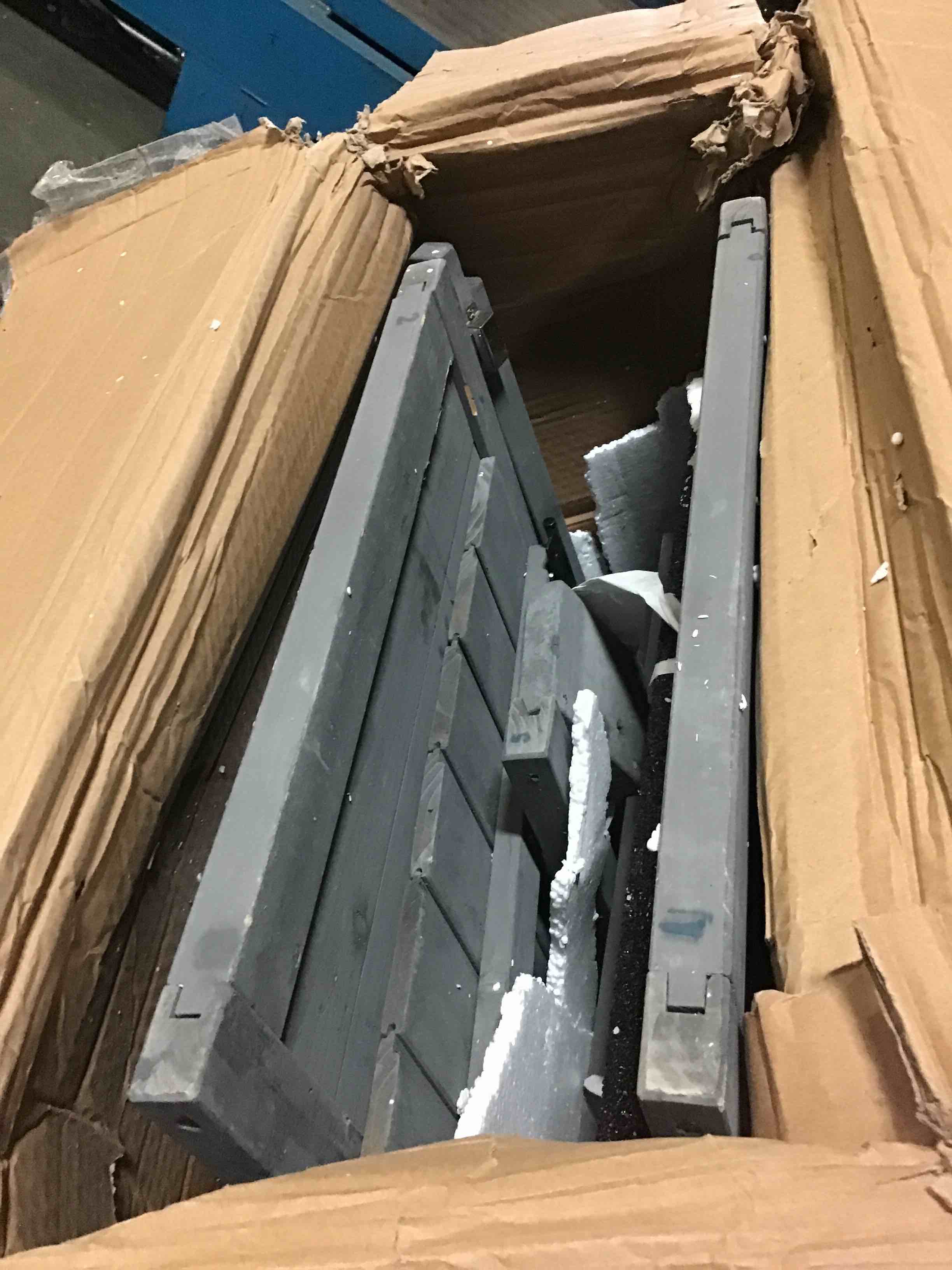 https://s3.amazonaws.com/lotting-images-prod/bidfta/BLU5153102_1699643197158.jpeg