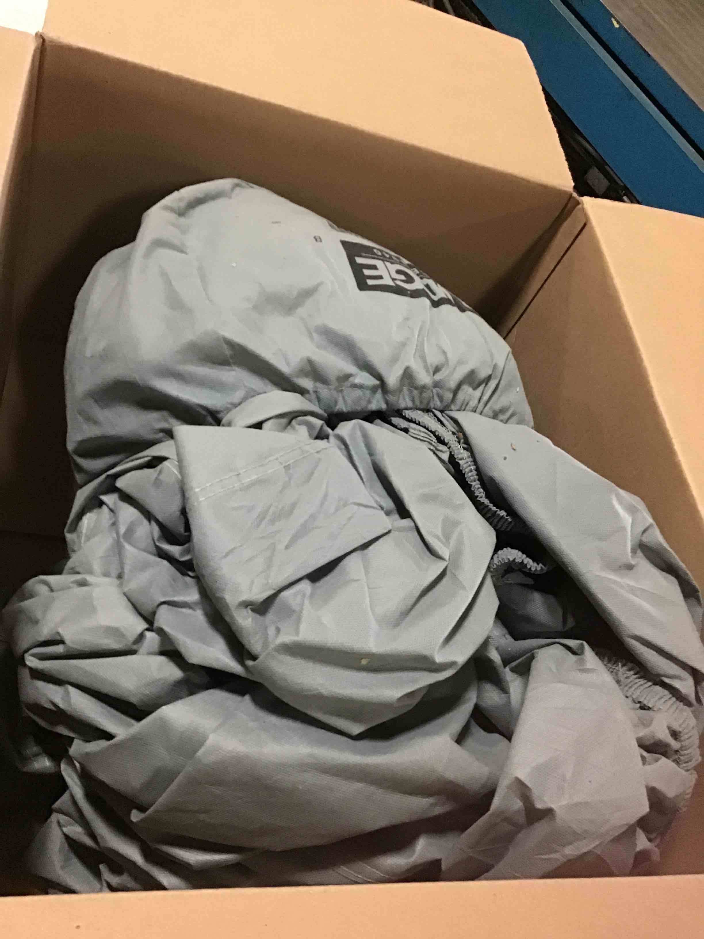 https://s3.amazonaws.com/lotting-images-prod/bidfta/BLU5153107_1699643778972.jpeg