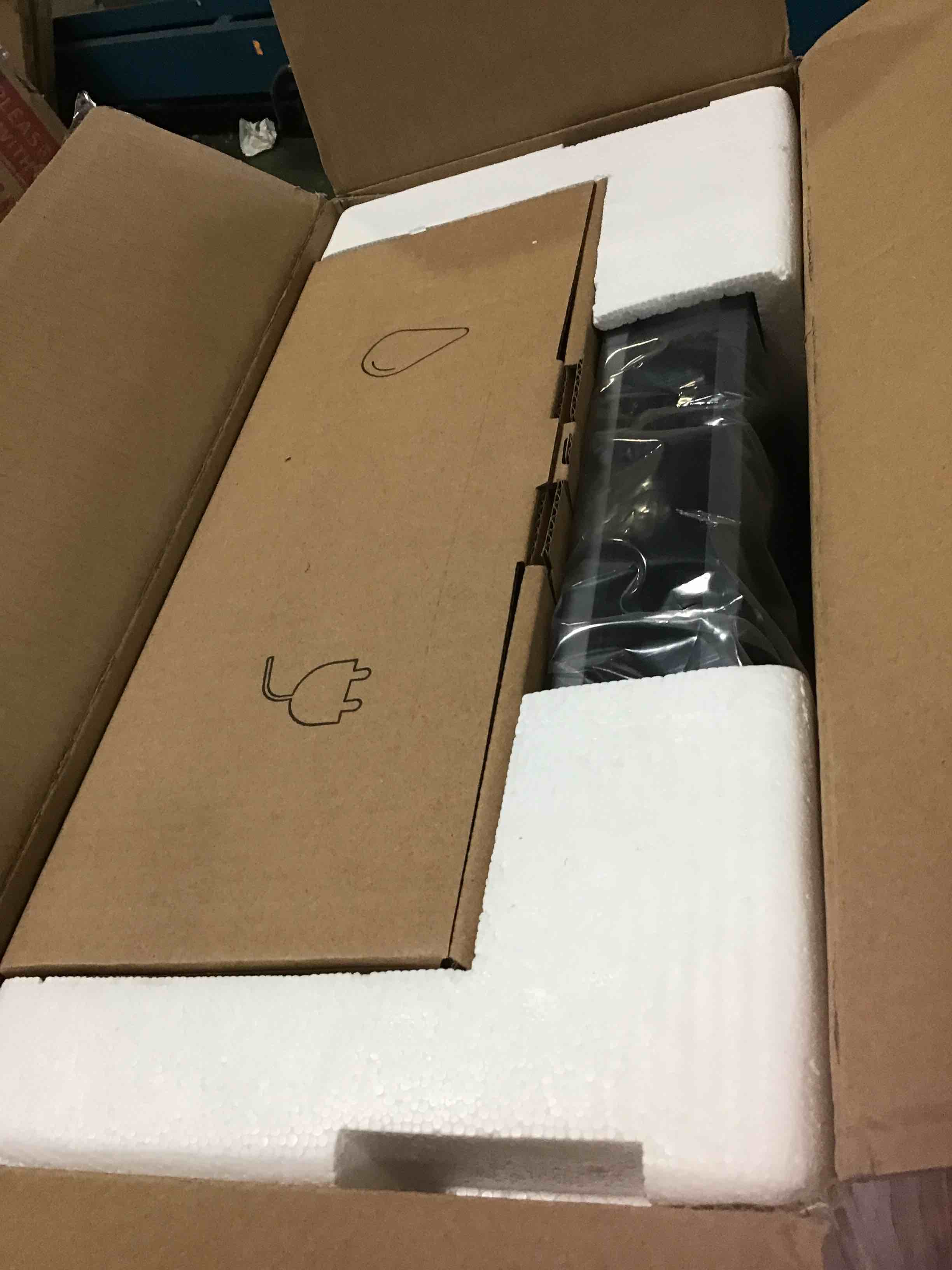 https://s3.amazonaws.com/lotting-images-prod/bidfta/BLU5153118_1699644896429.jpeg