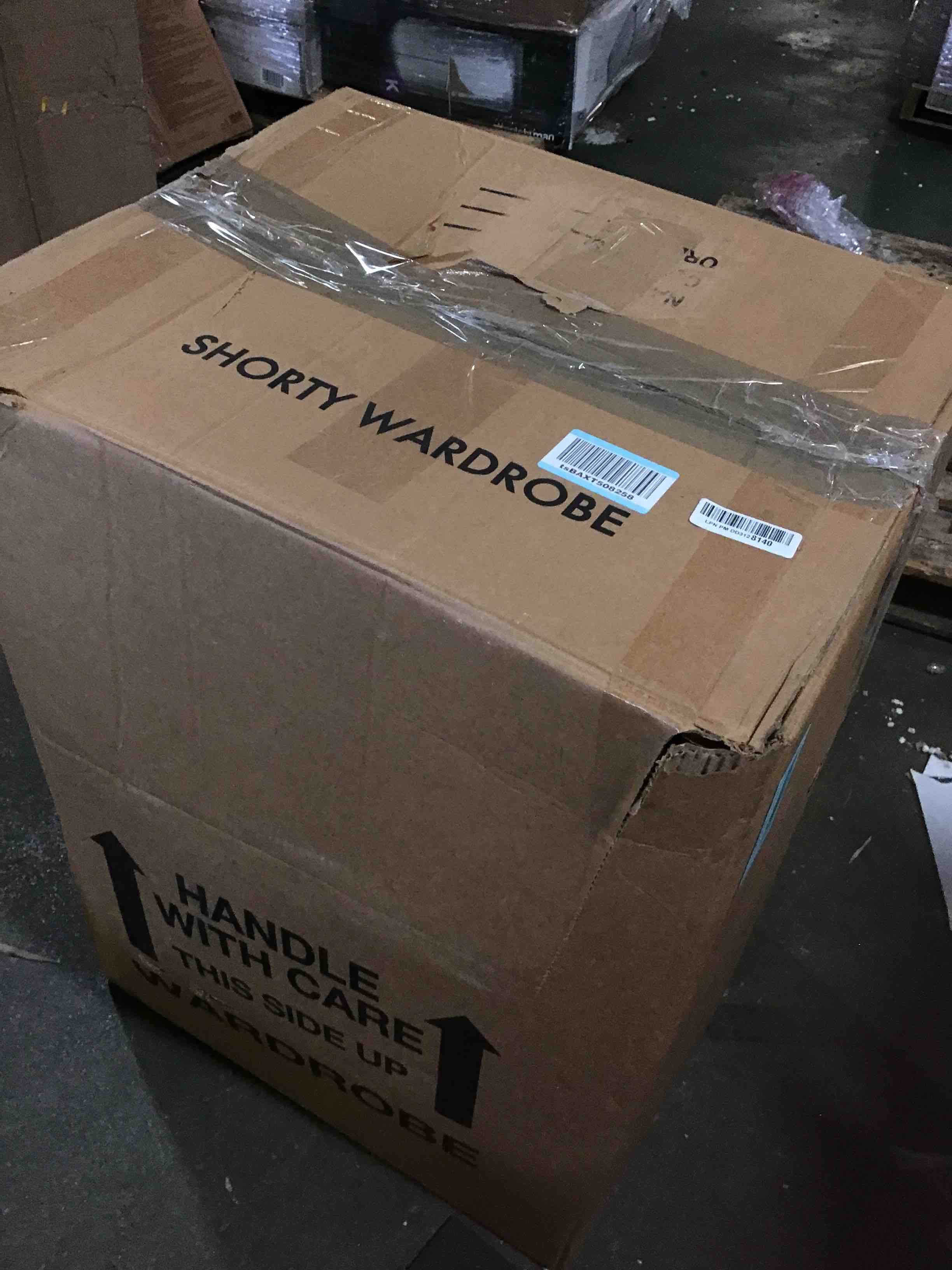 https://s3.amazonaws.com/lotting-images-prod/bidfta/BLU5153128_1699645795876.jpeg