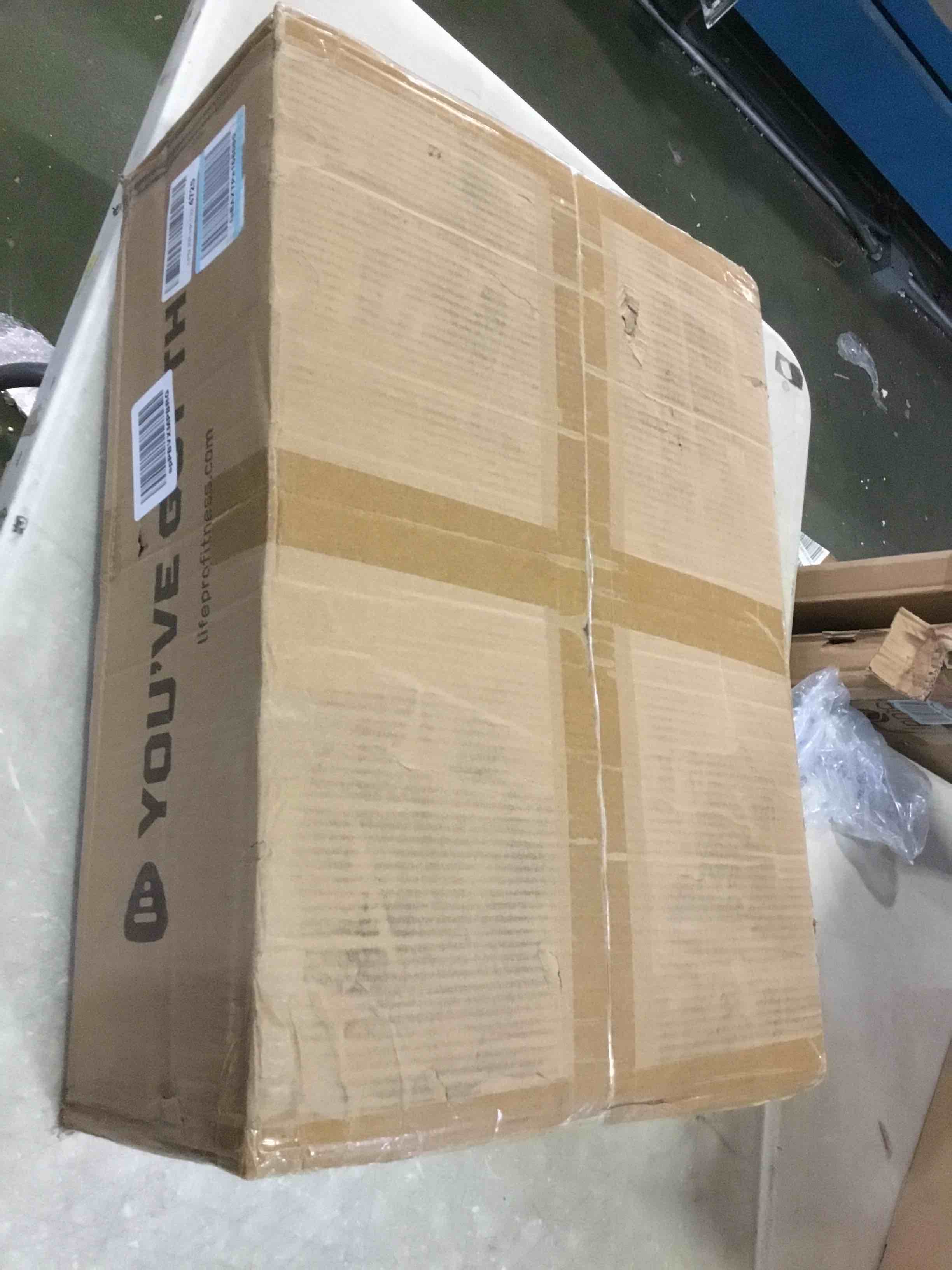 https://s3.amazonaws.com/lotting-images-prod/bidfta/BLU5154073_1700255062138.jpeg