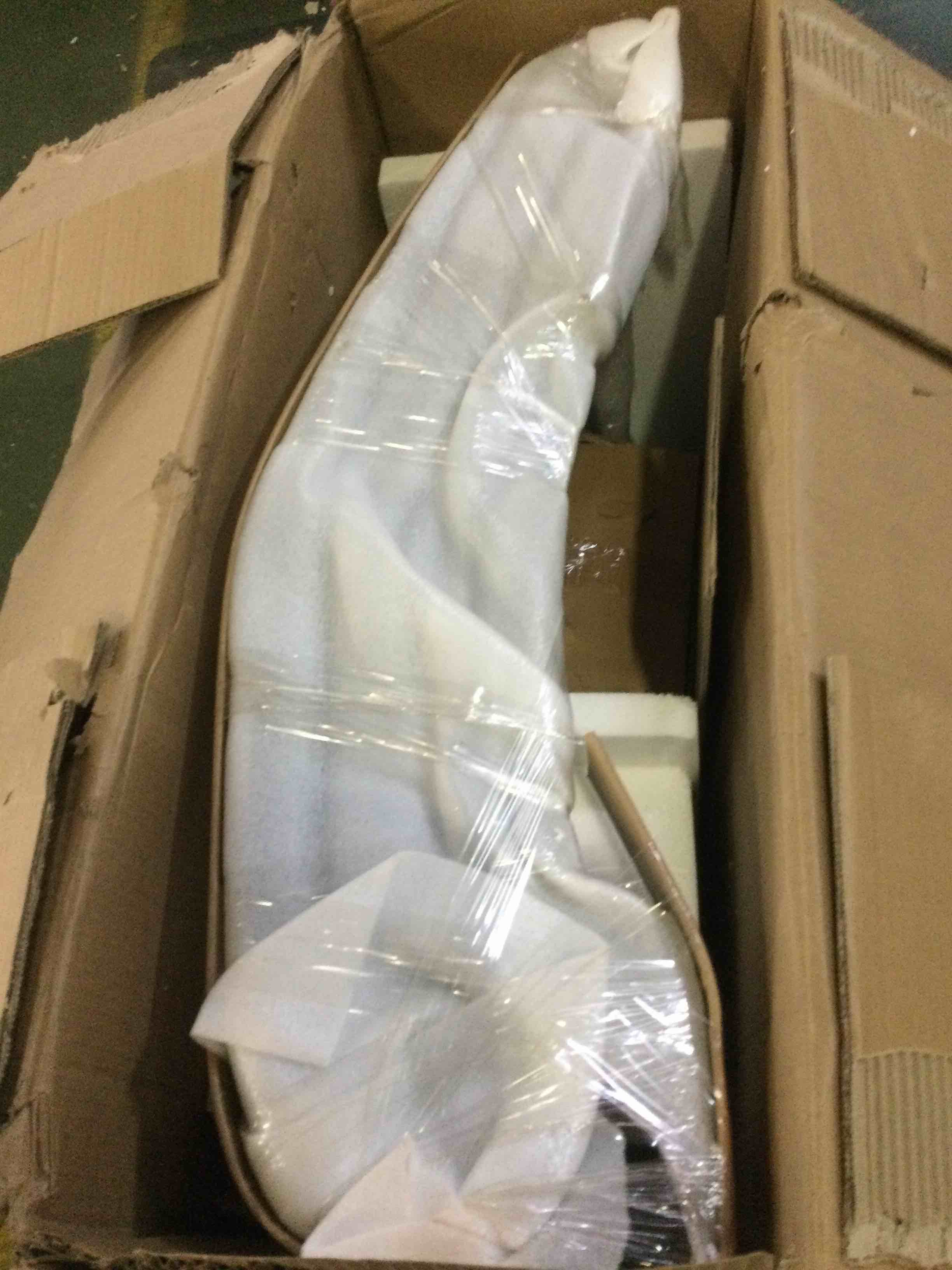 https://s3.amazonaws.com/lotting-images-prod/bidfta/BLU5154238_1700508381296.jpeg