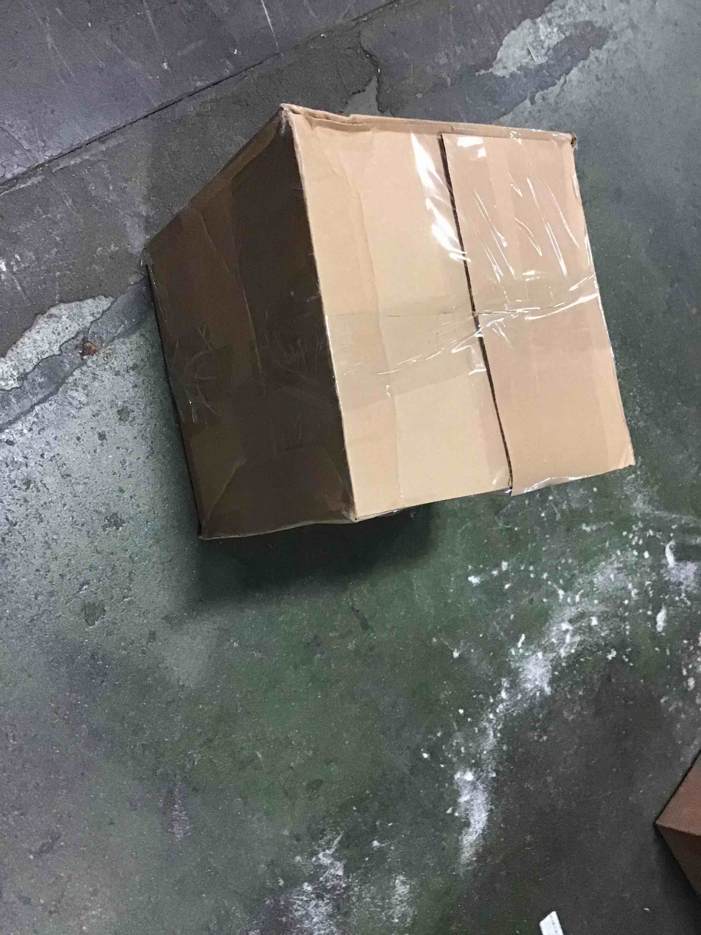 https://s3.amazonaws.com/lotting-images-prod/bidfta/BLU5154465_1699982888914.jpeg