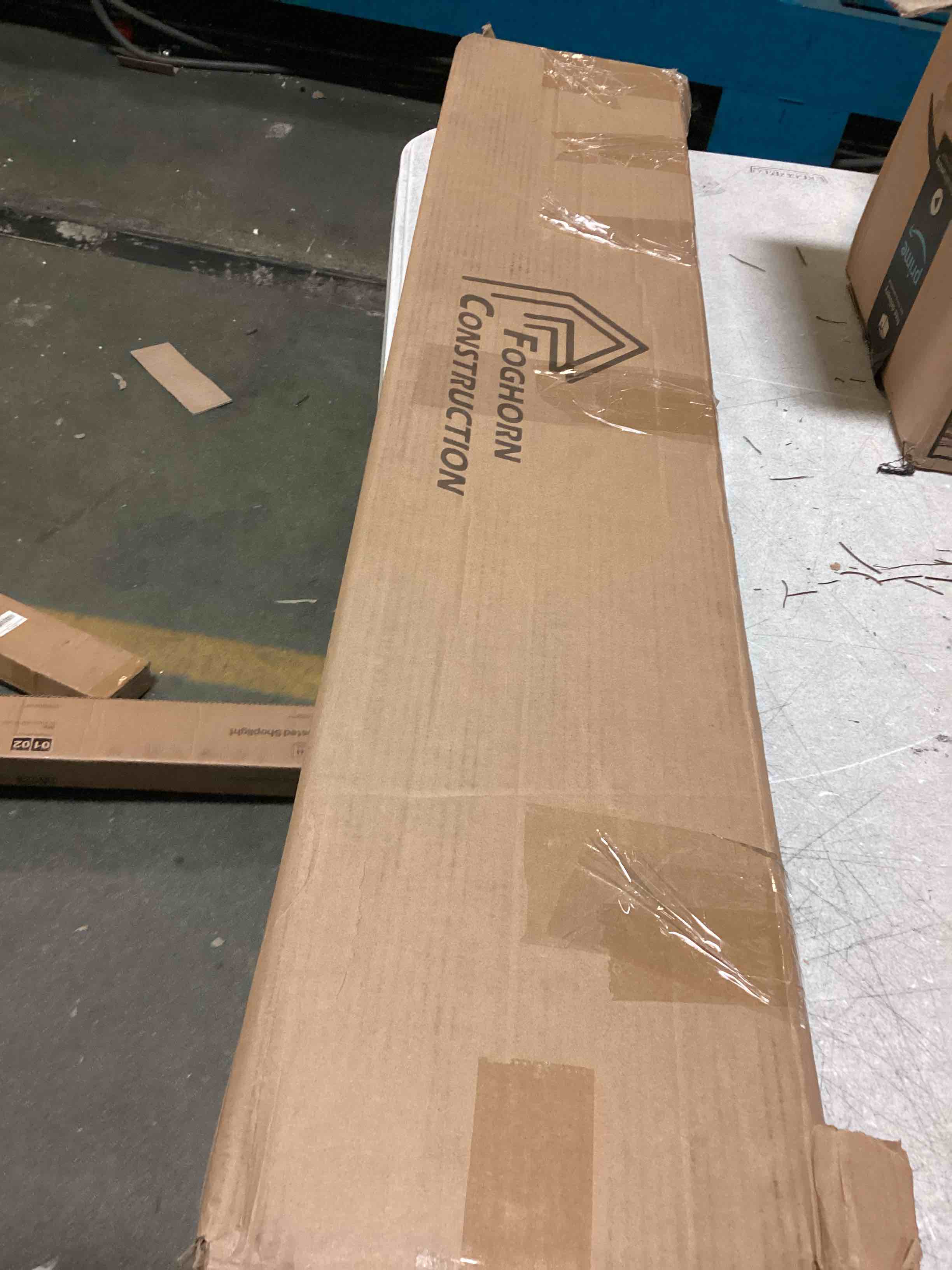 https://s3.amazonaws.com/lotting-images-prod/bidfta/BLU5154961_1700512980539.jpeg