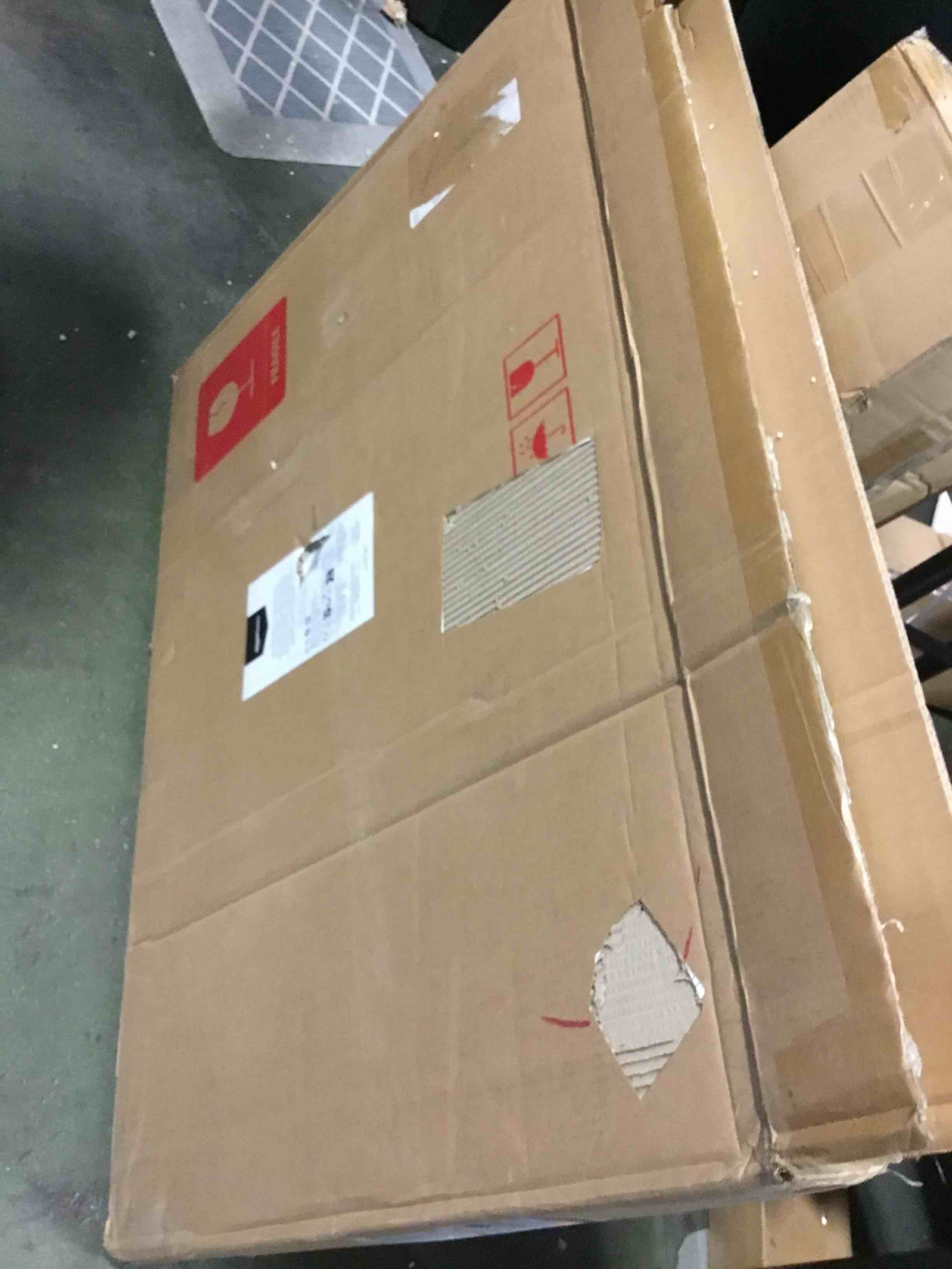 https://s3.amazonaws.com/lotting-images-prod/bidfta/BLU5155027_1700583748571.jpeg