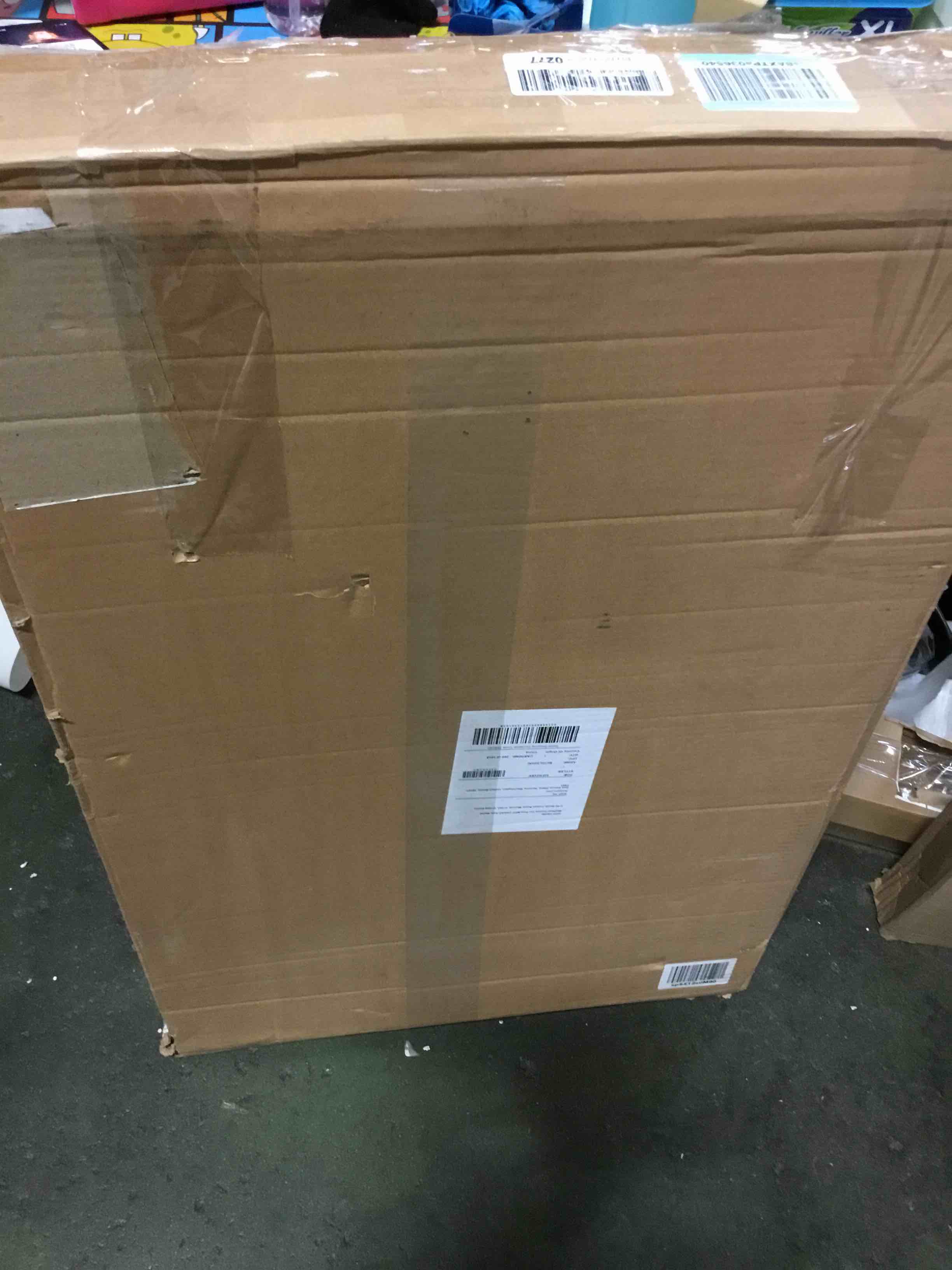 https://s3.amazonaws.com/lotting-images-prod/bidfta/BLU5155029_1700584131226.jpeg