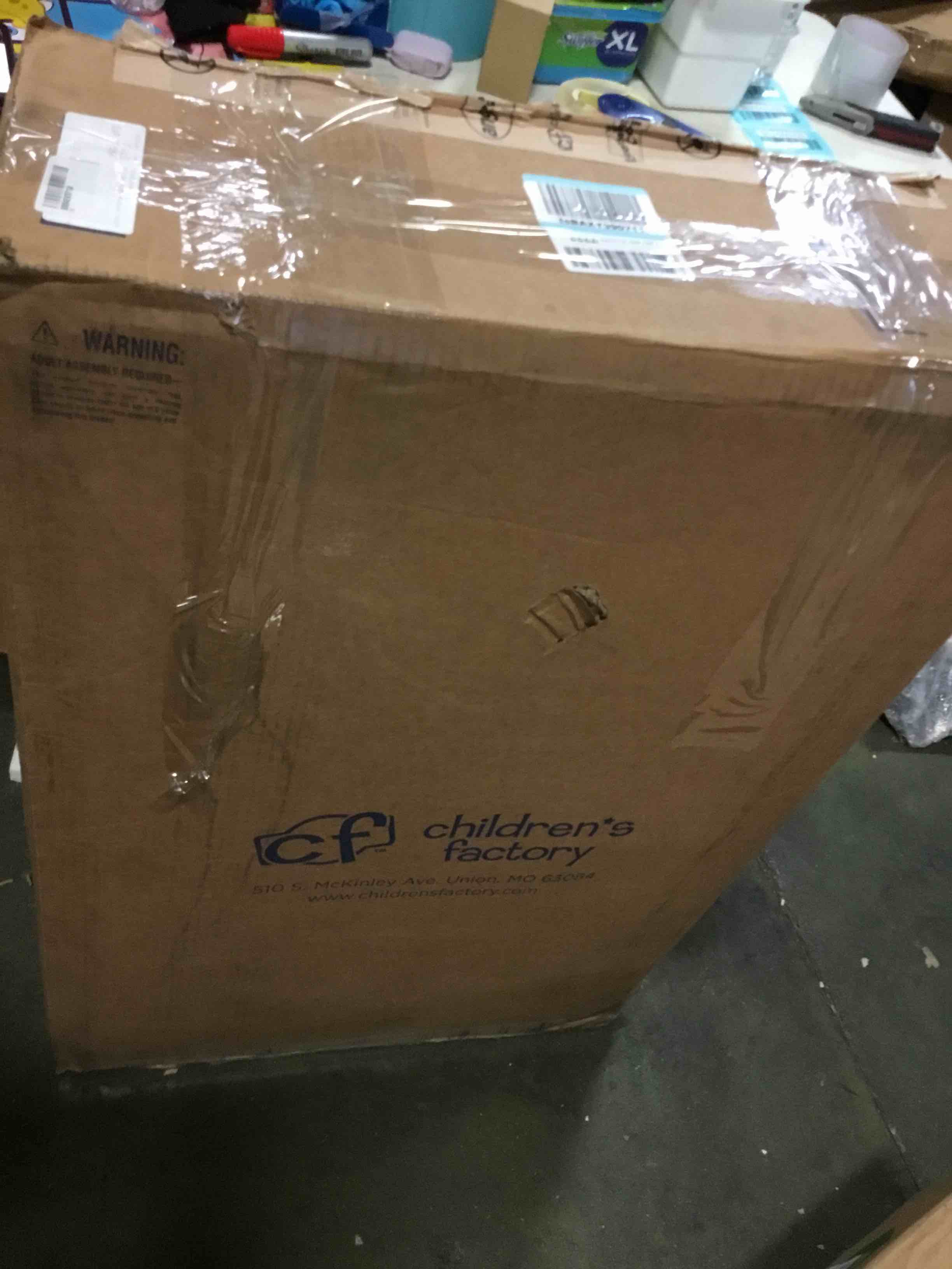 https://s3.amazonaws.com/lotting-images-prod/bidfta/BLU5155030_1700584286105.jpeg