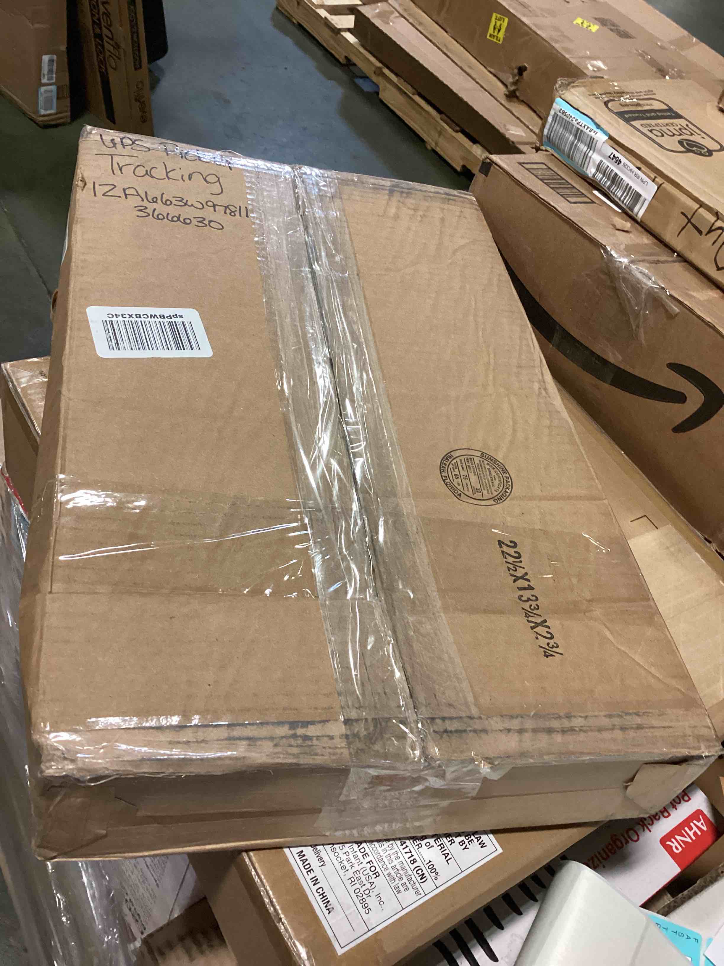 https://s3.amazonaws.com/lotting-images-prod/bidfta/BLU5155147_1700661359640.jpeg