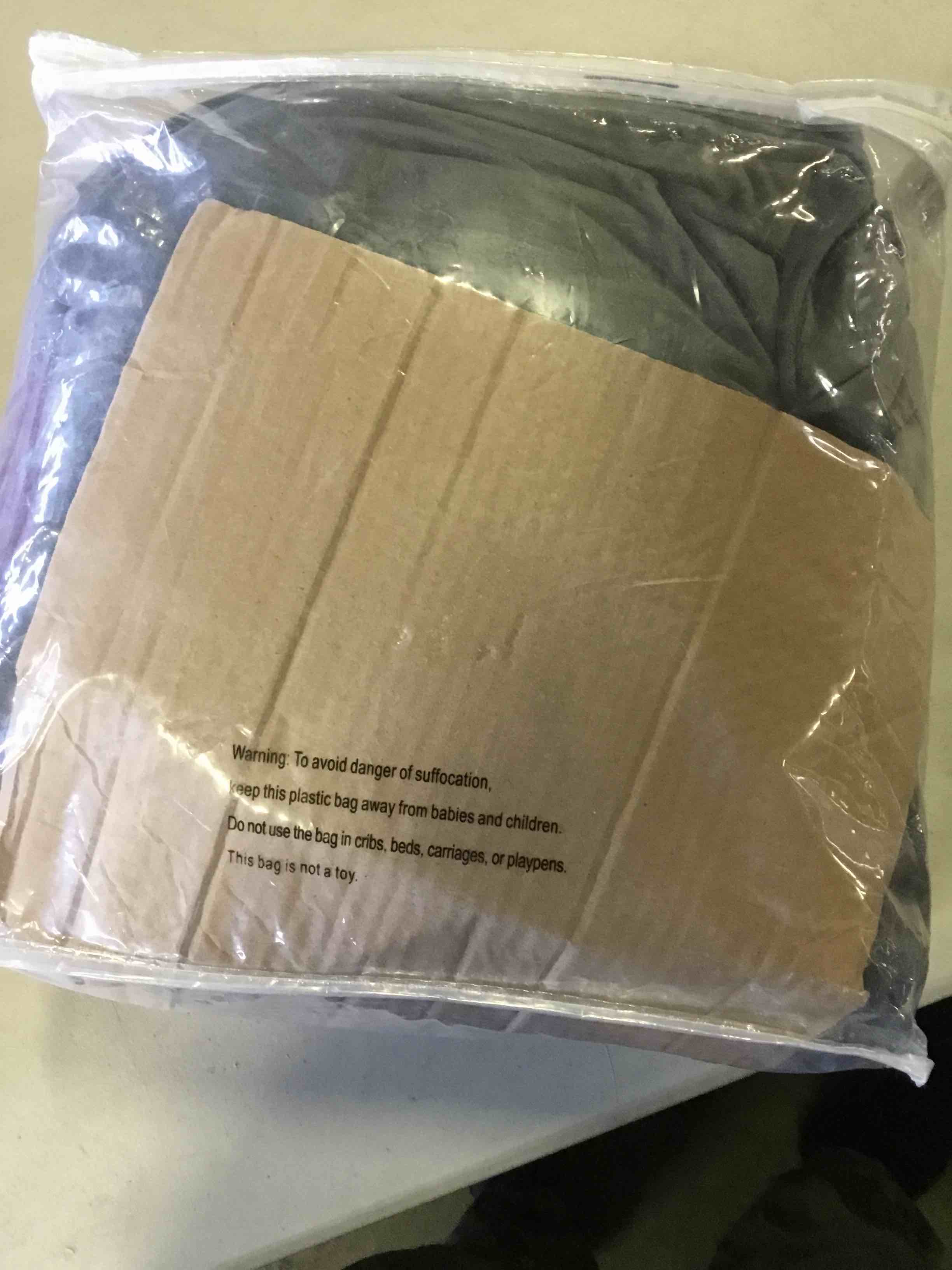 https://s3.amazonaws.com/lotting-images-prod/bidfta/BLU5155294_1700850047342.jpeg