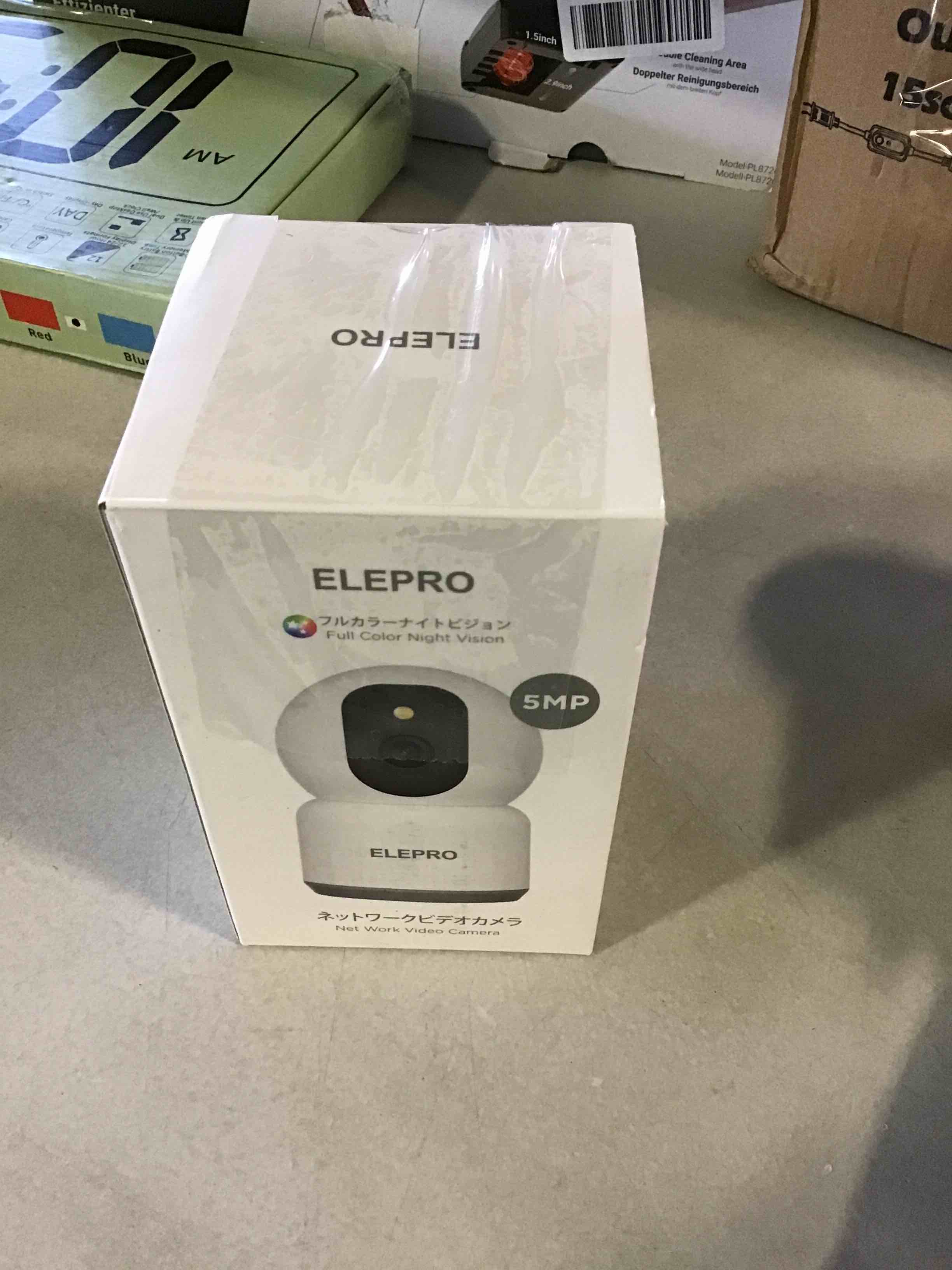 https://s3.amazonaws.com/lotting-images-prod/bidfta/BLU5155502_1701280523291.jpeg