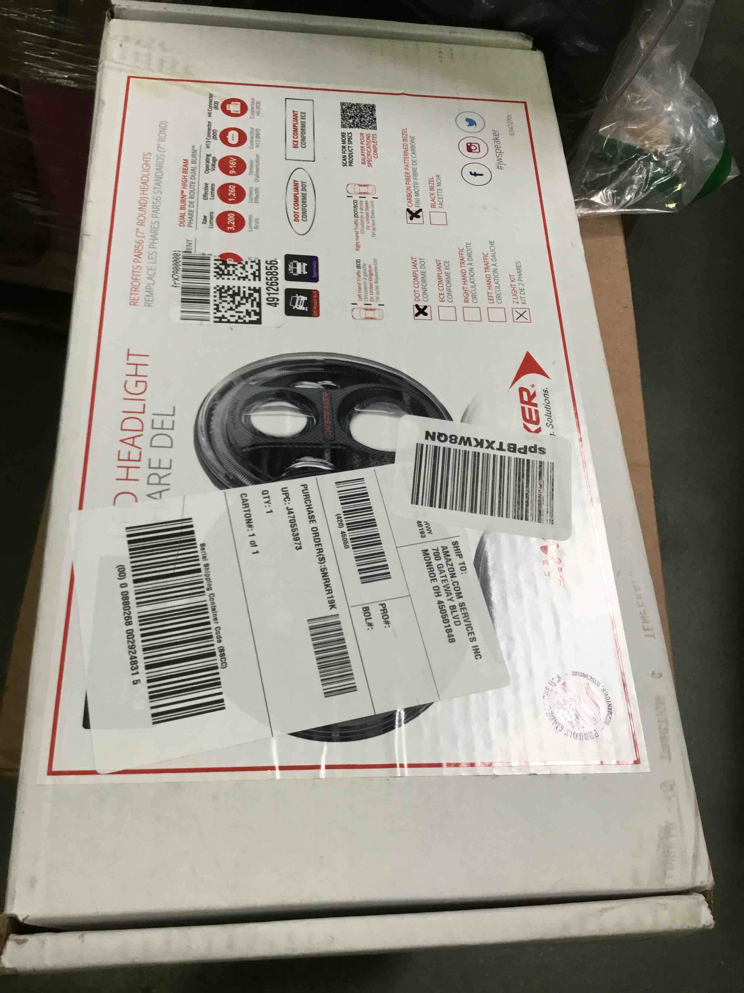 https://s3.amazonaws.com/lotting-images-prod/bidfta/BLU5157272_1687964850166.jpeg