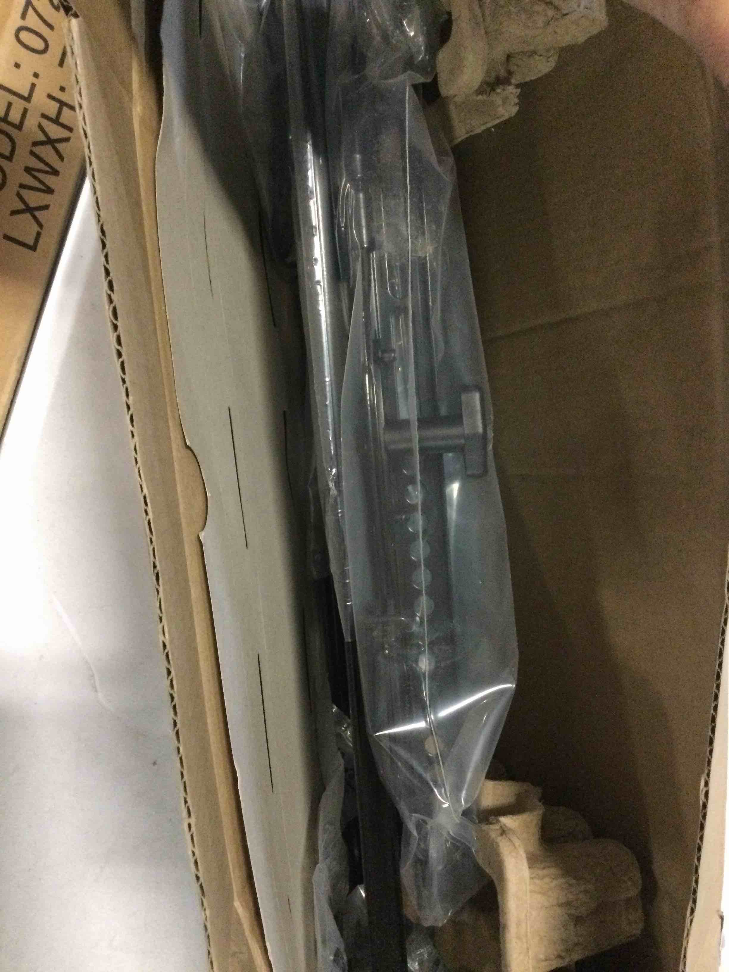 https://s3.amazonaws.com/lotting-images-prod/bidfta/BLU5168472_1691494348966.jpeg