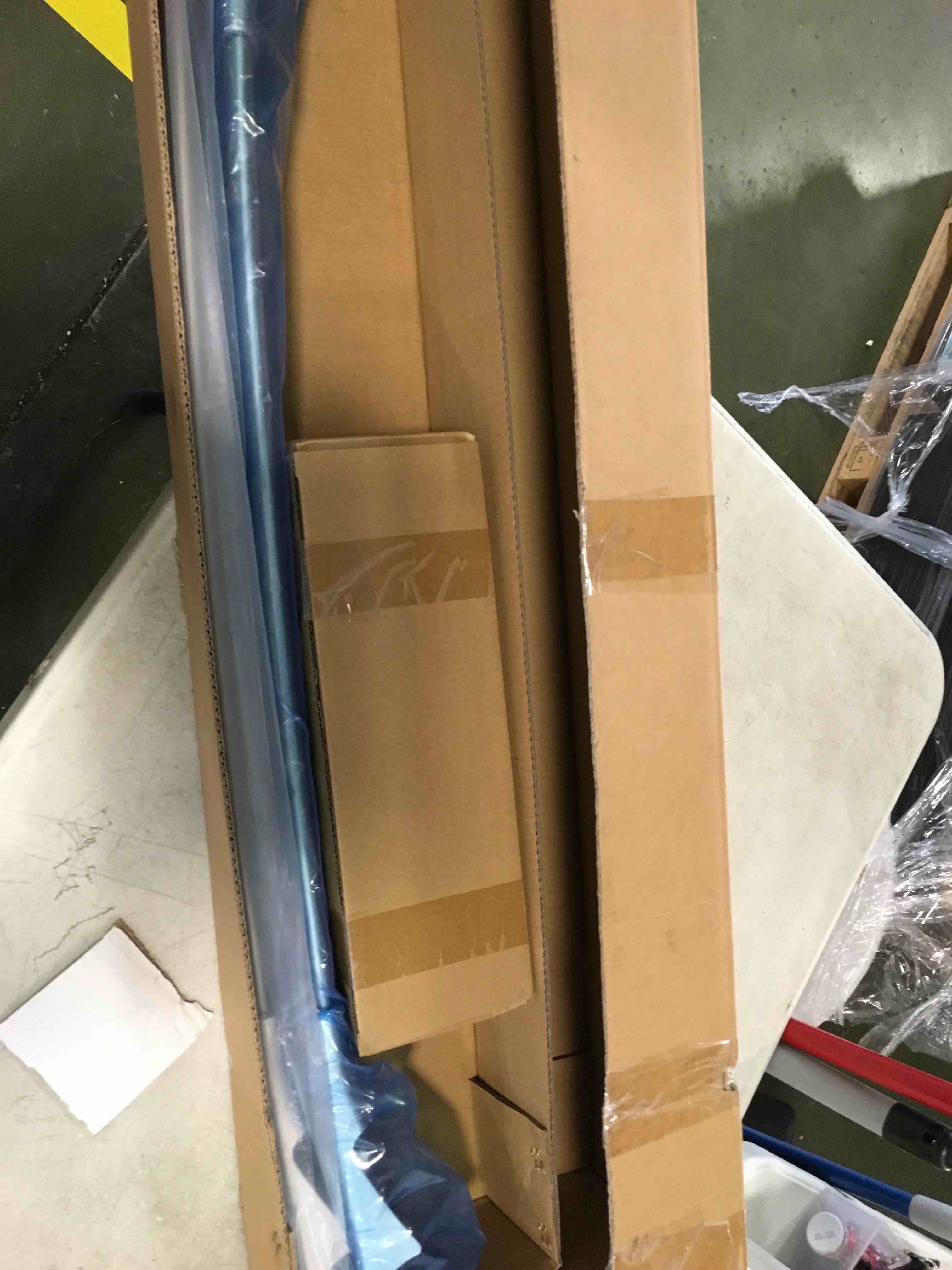 https://s3.amazonaws.com/lotting-images-prod/bidfta/BLU5168685_1691581803349.jpeg