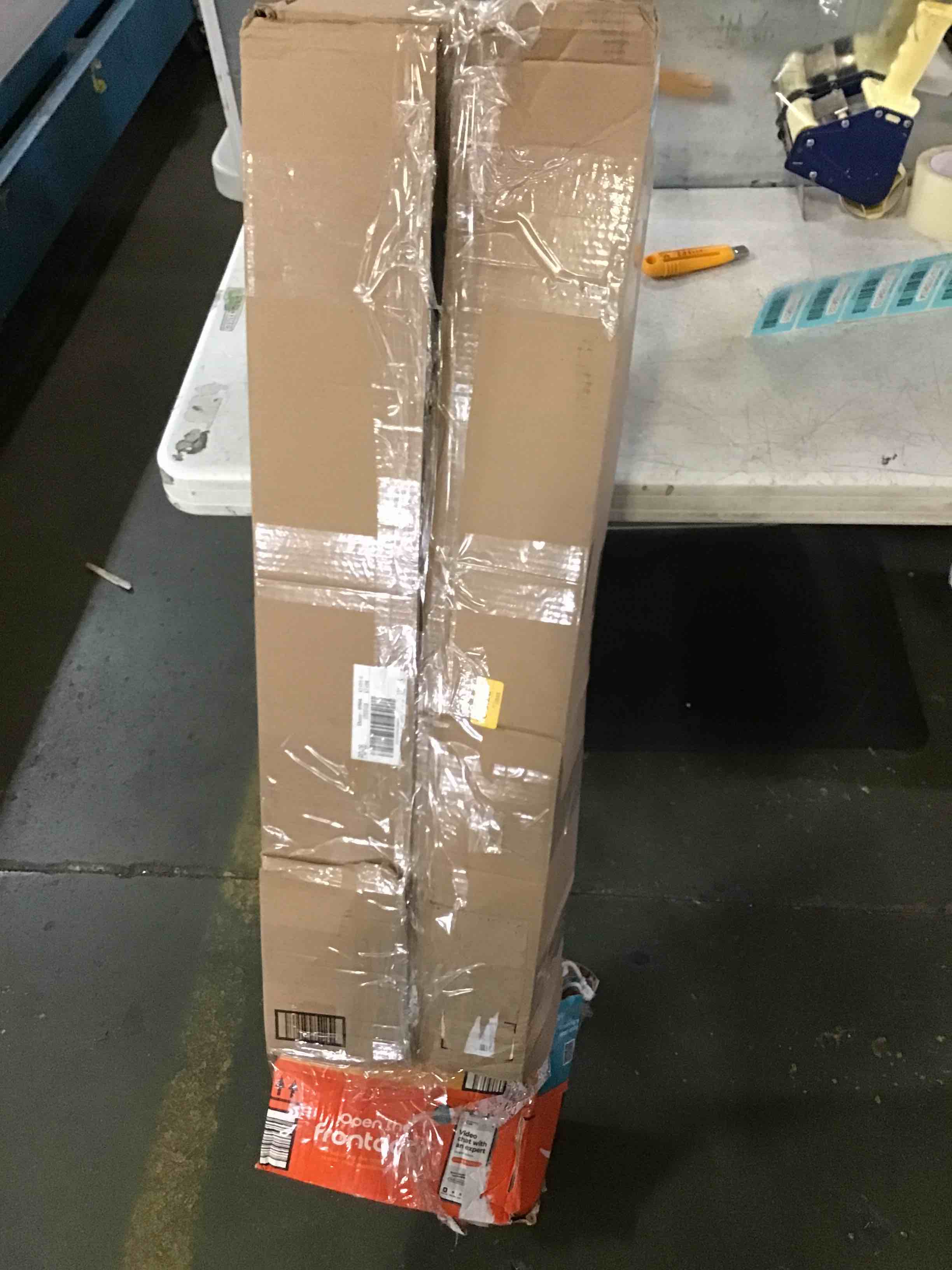 https://s3.amazonaws.com/lotting-images-prod/bidfta/BLU5169619_1690983165247.jpeg