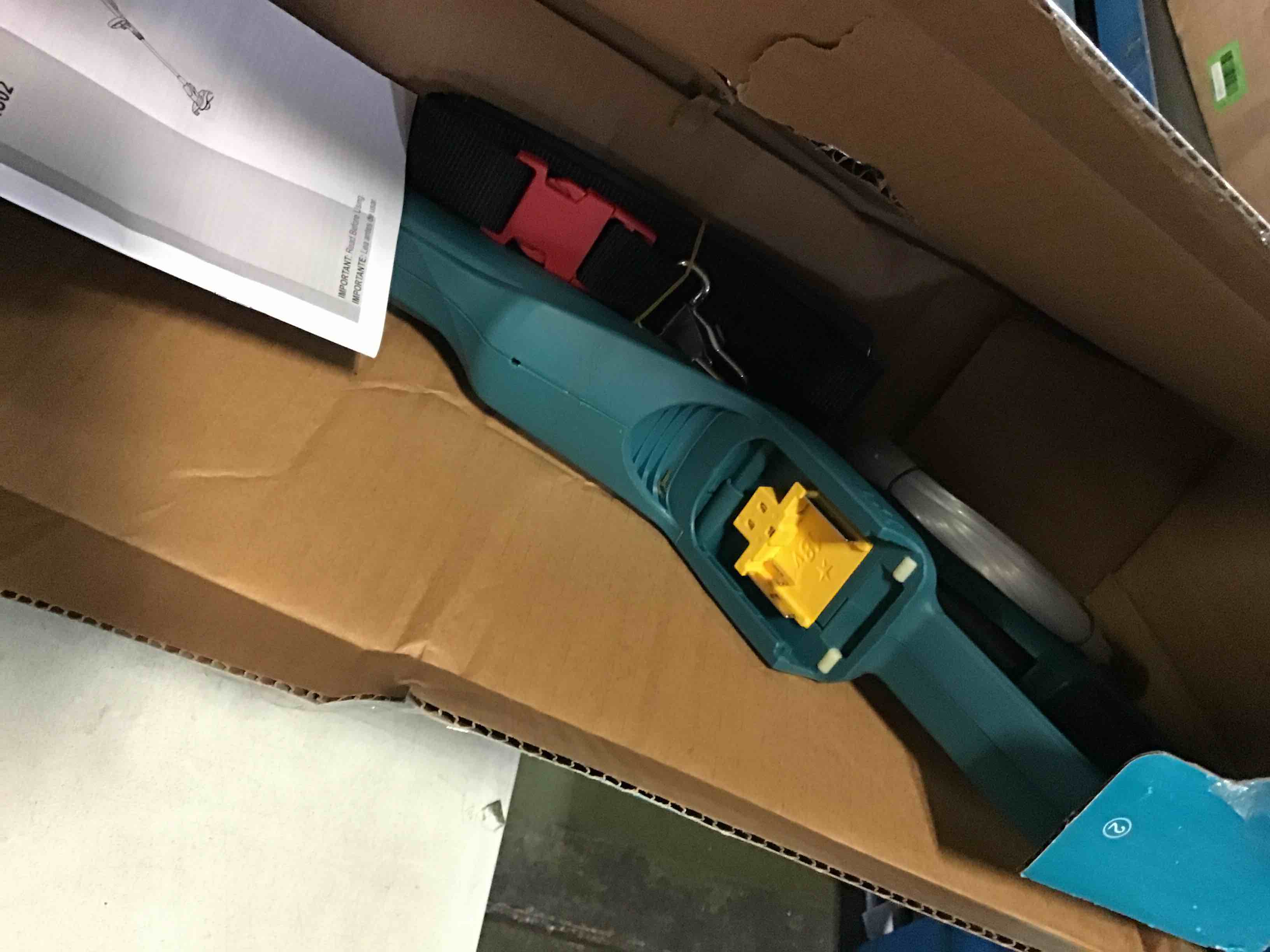 https://s3.amazonaws.com/lotting-images-prod/bidfta/BLU5169992_1691497592633.jpeg