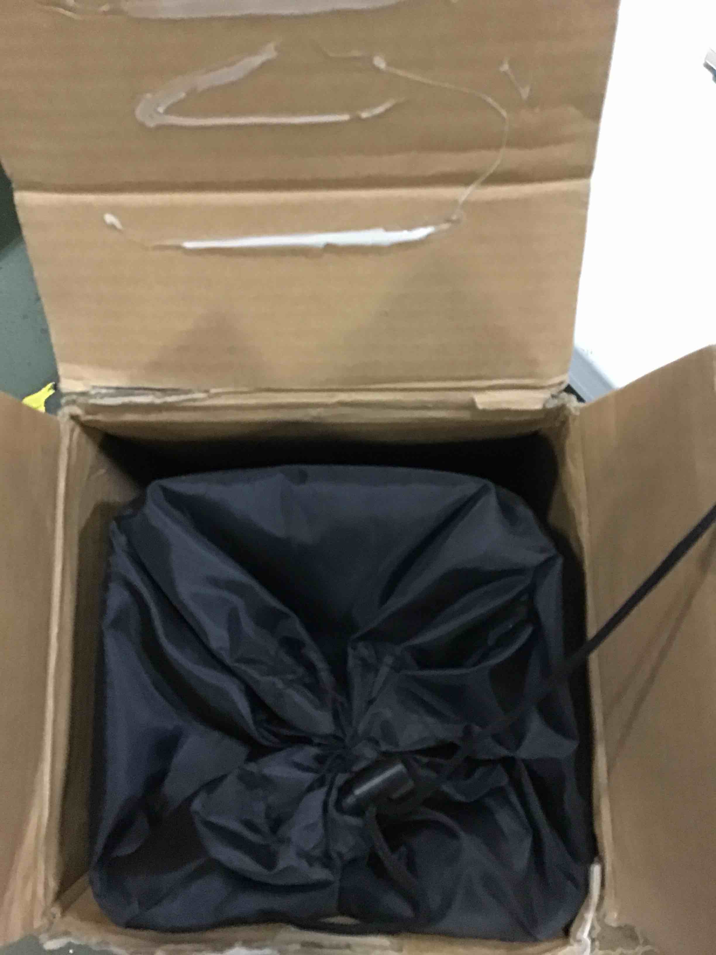 https://s3.amazonaws.com/lotting-images-prod/bidfta/BLU5171198_1692013787749.jpeg