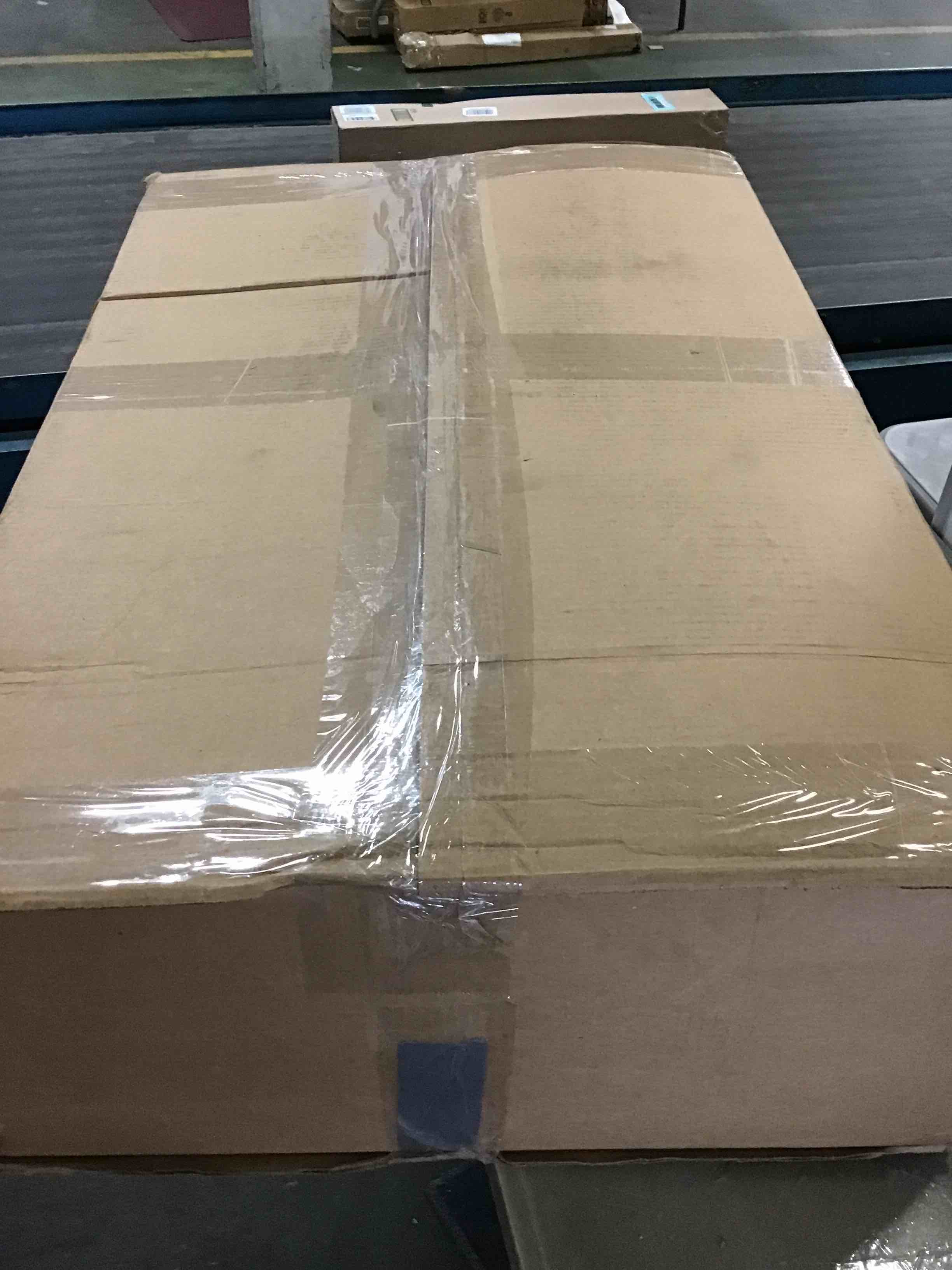 https://s3.amazonaws.com/lotting-images-prod/bidfta/BLU5171982_1692634102769.jpeg