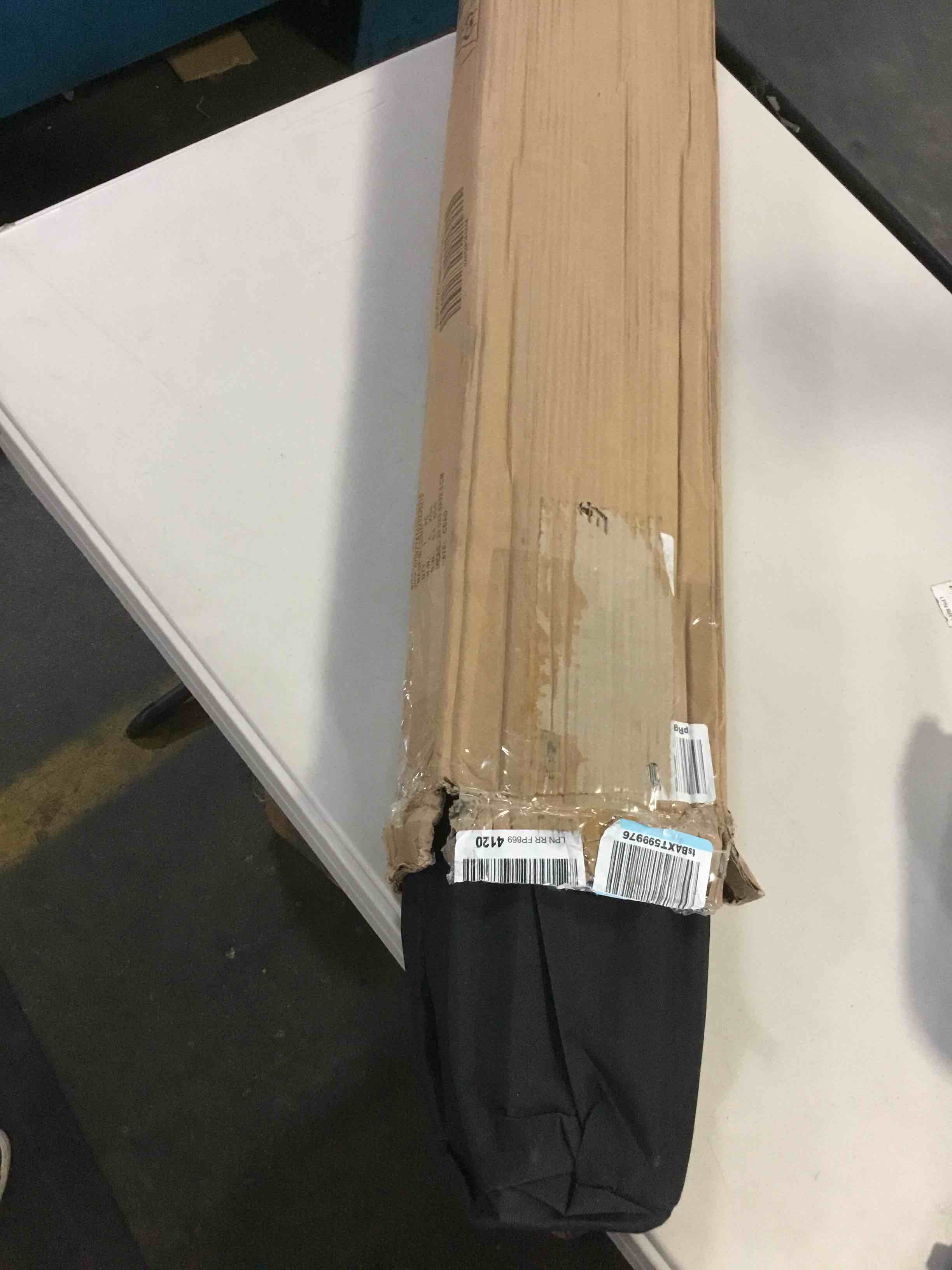 https://s3.amazonaws.com/lotting-images-prod/bidfta/BLU5172142_1692721266739.jpeg
