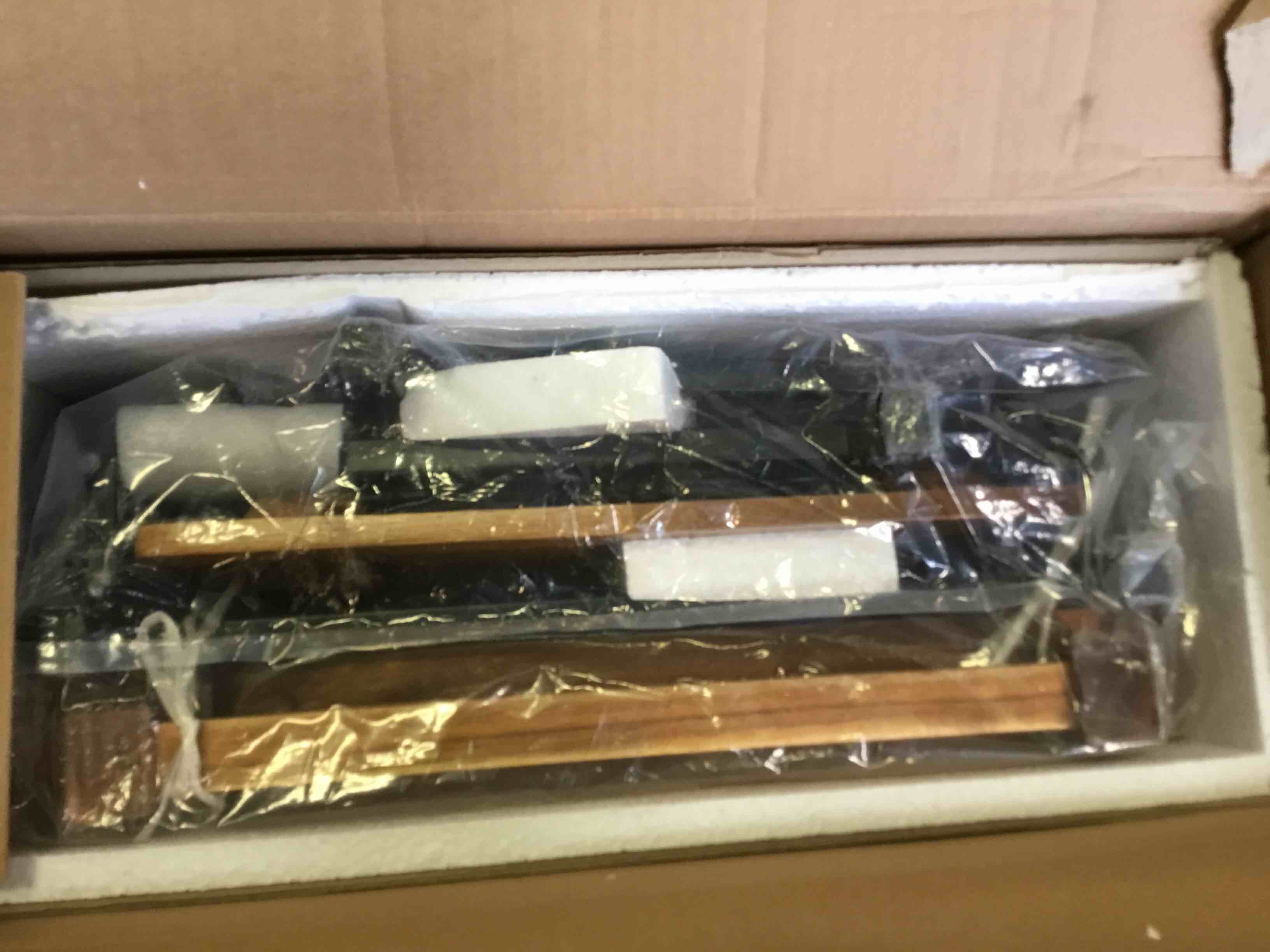 https://s3.amazonaws.com/lotting-images-prod/bidfta/BLU5173193_1691092688442.jpeg